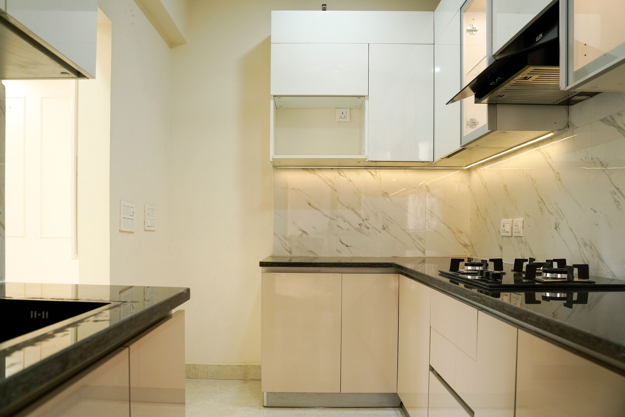 Contemporary 4BHK Apartment Interiors in Noida for budget 10 - 15 Lakhs ...