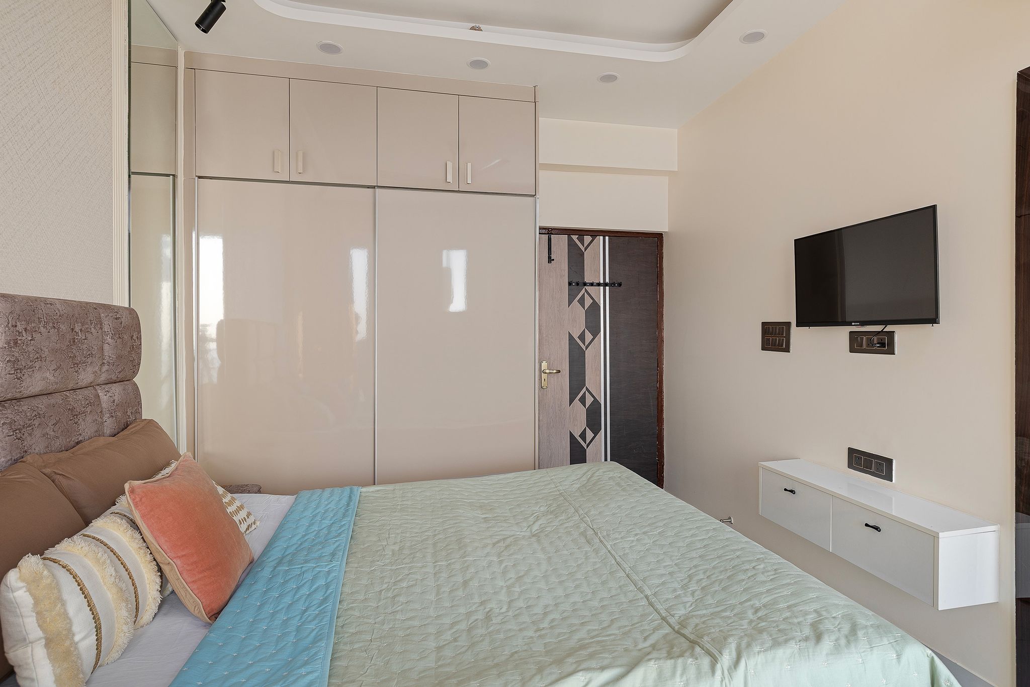 Glossy Beige 2-Door Modern Sliding Wardrobe Design with Loft and ...