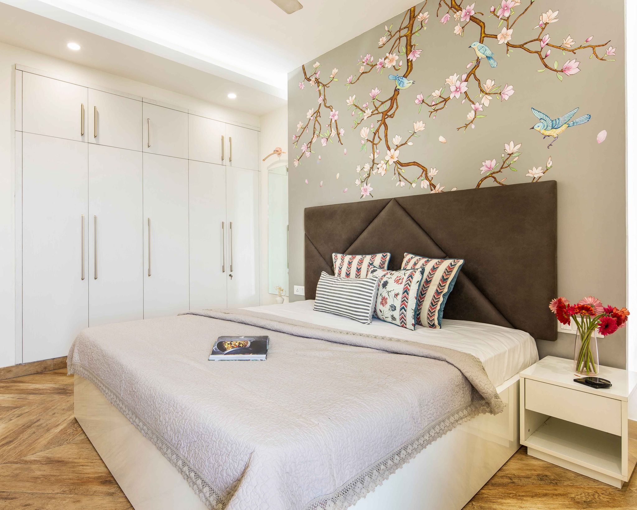Guest Bedroom Design With Grey Floral Wallpaper And White Swing ...