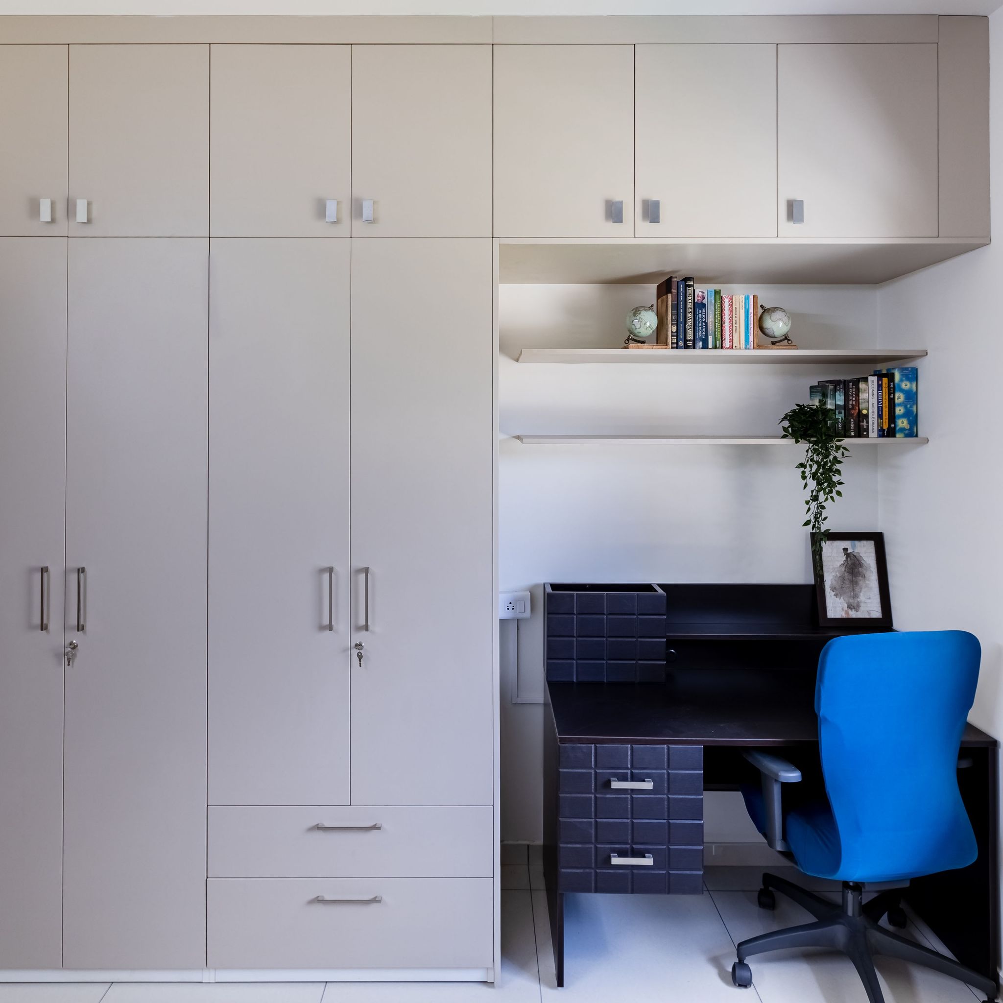 Compact Study Room Design With A Suede Laminate Finish | Livspace