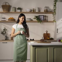 Small Gingham 100% Polyester Green Apron | Nonna's Home