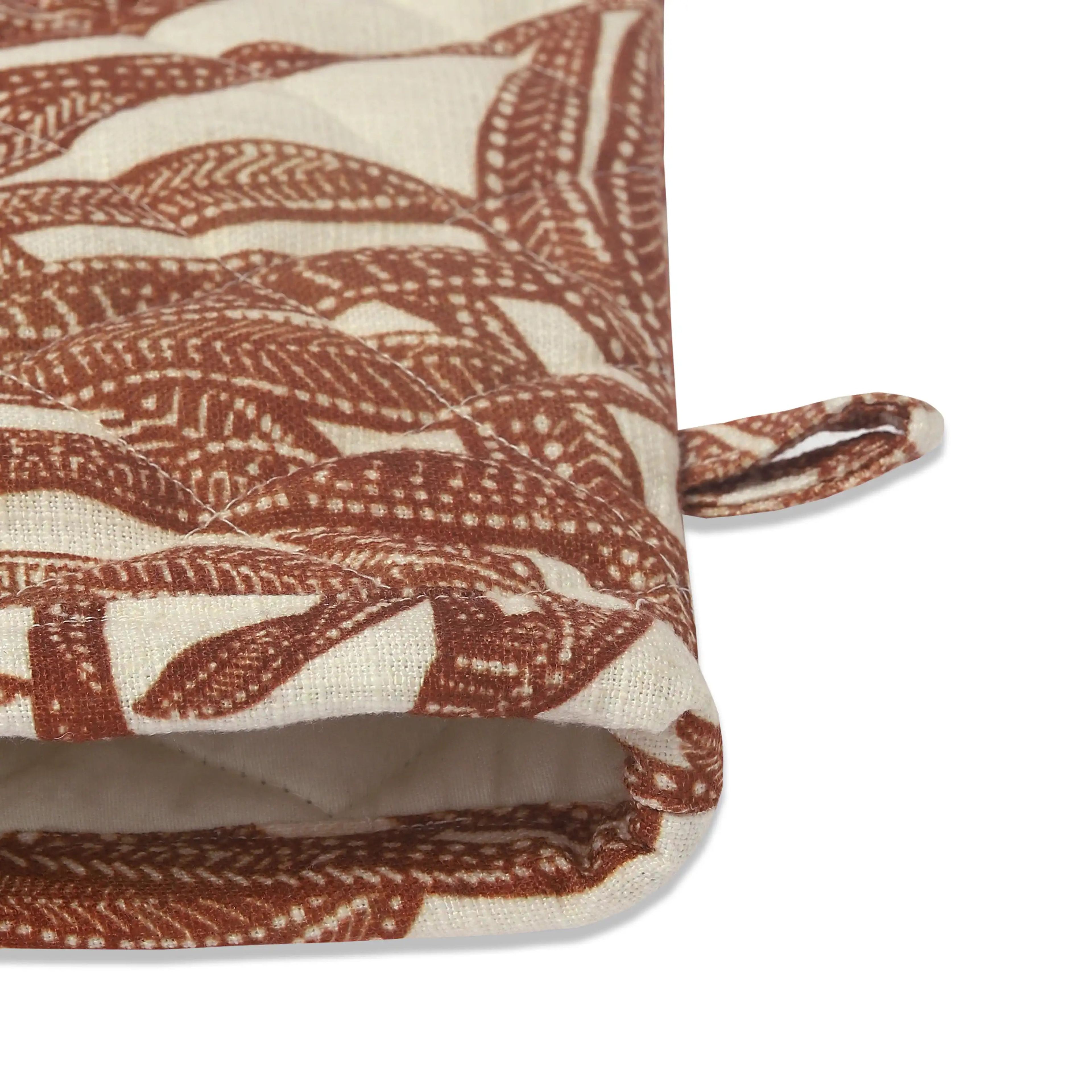 Nonna's Home | Tuscan Inspired Easy to Maintain Quilted Oven Mitts | Designed for Protection | Set of 2