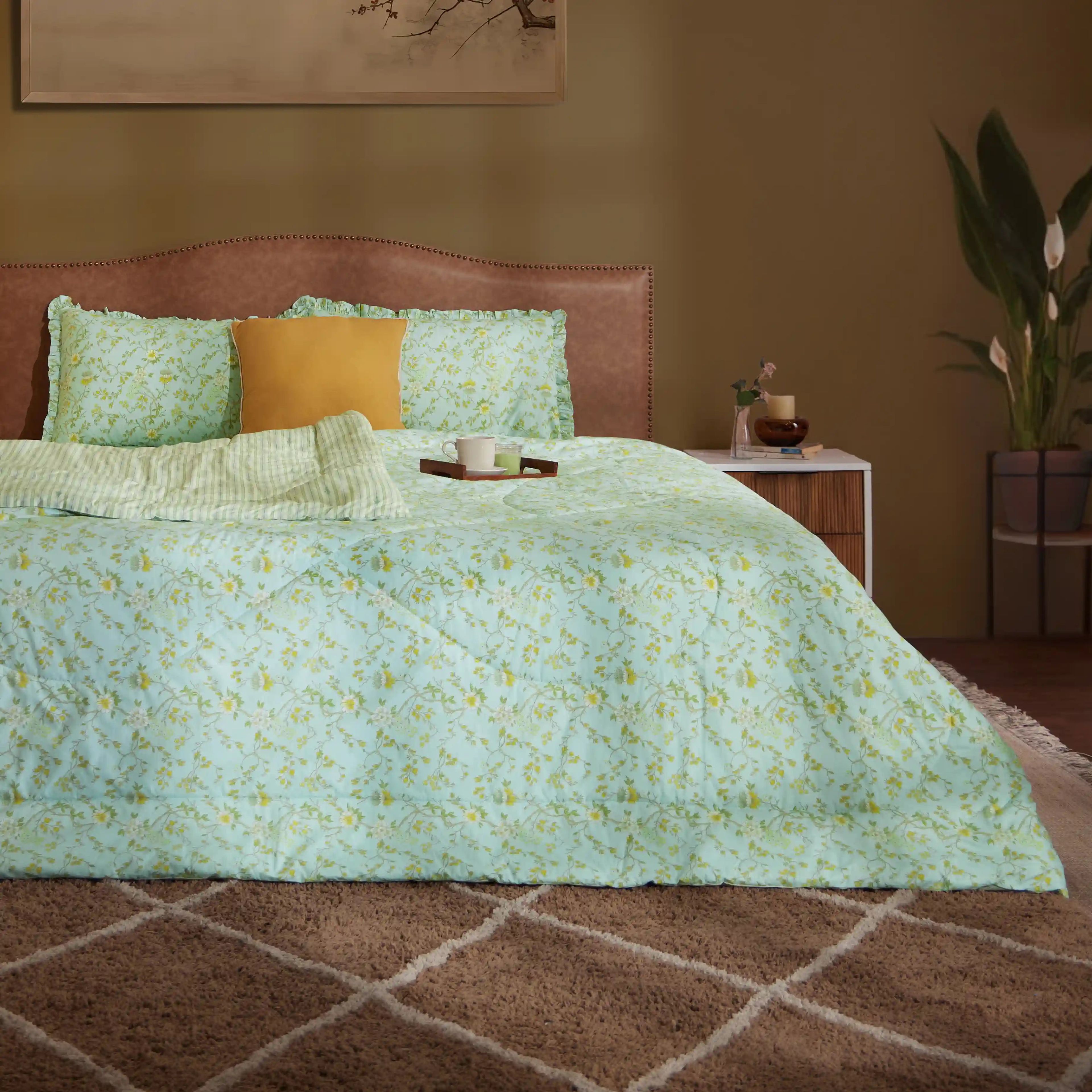 Bloomshire Luxe | Romantic Flora Printed 120GSM Reversible Comforter-Light Blue