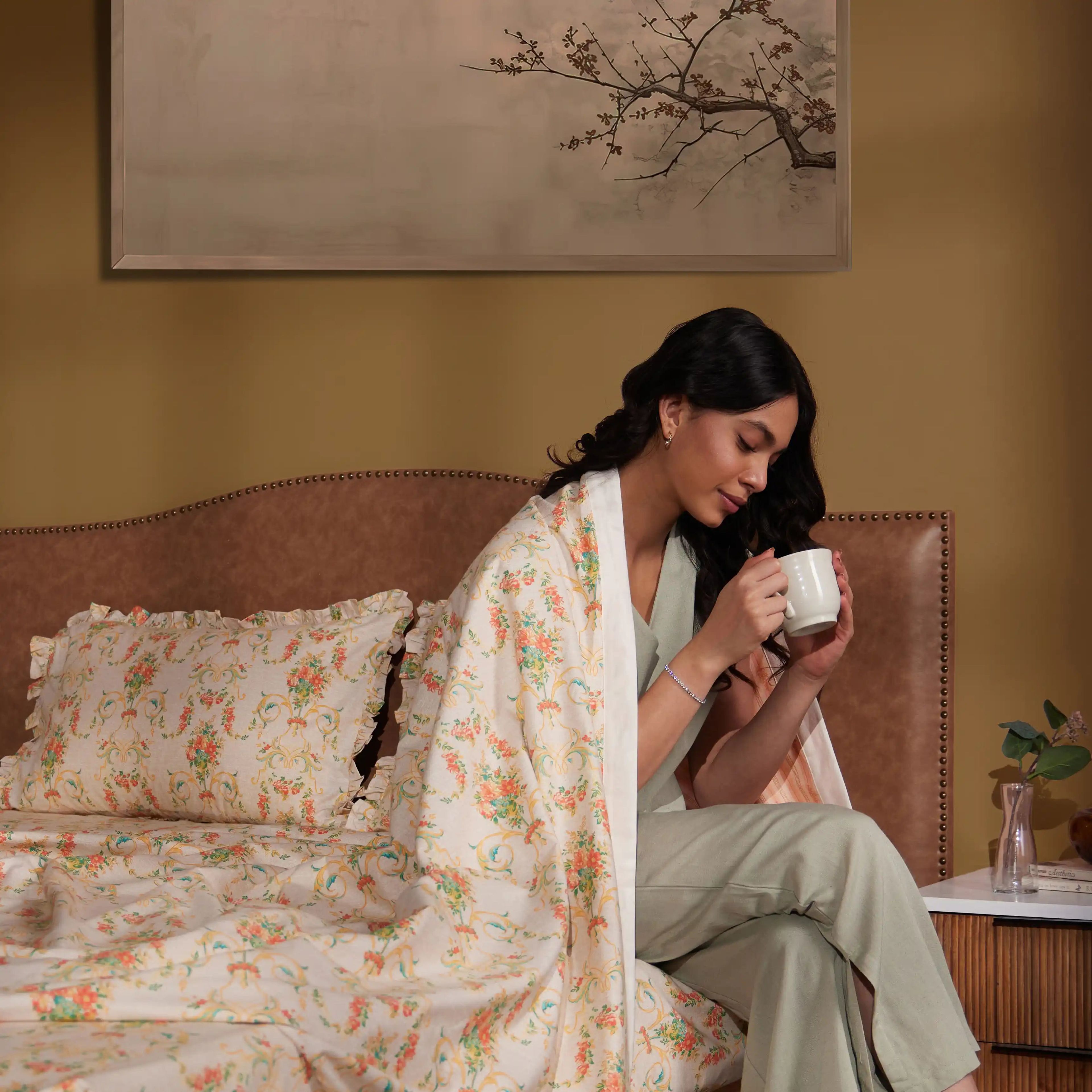 Bloomshire Luxe | Romantic Flora Printed Reversible Dohar with Super Soft Flannel Layering-Multicolour