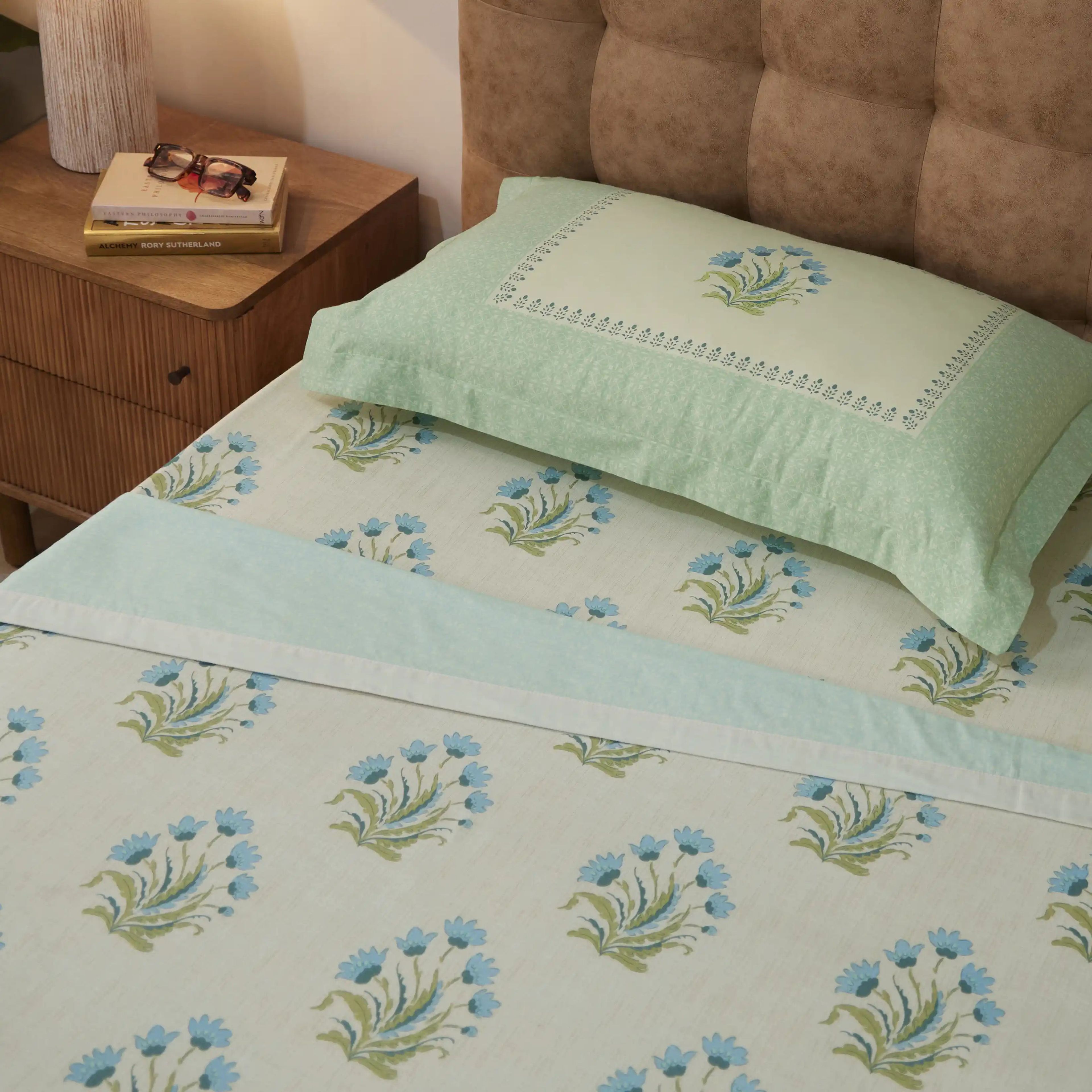 Chippa Lane | Contemporary Indian Print Design Reversible Dohar with Super Soft Flannel Layering-Indian Sage