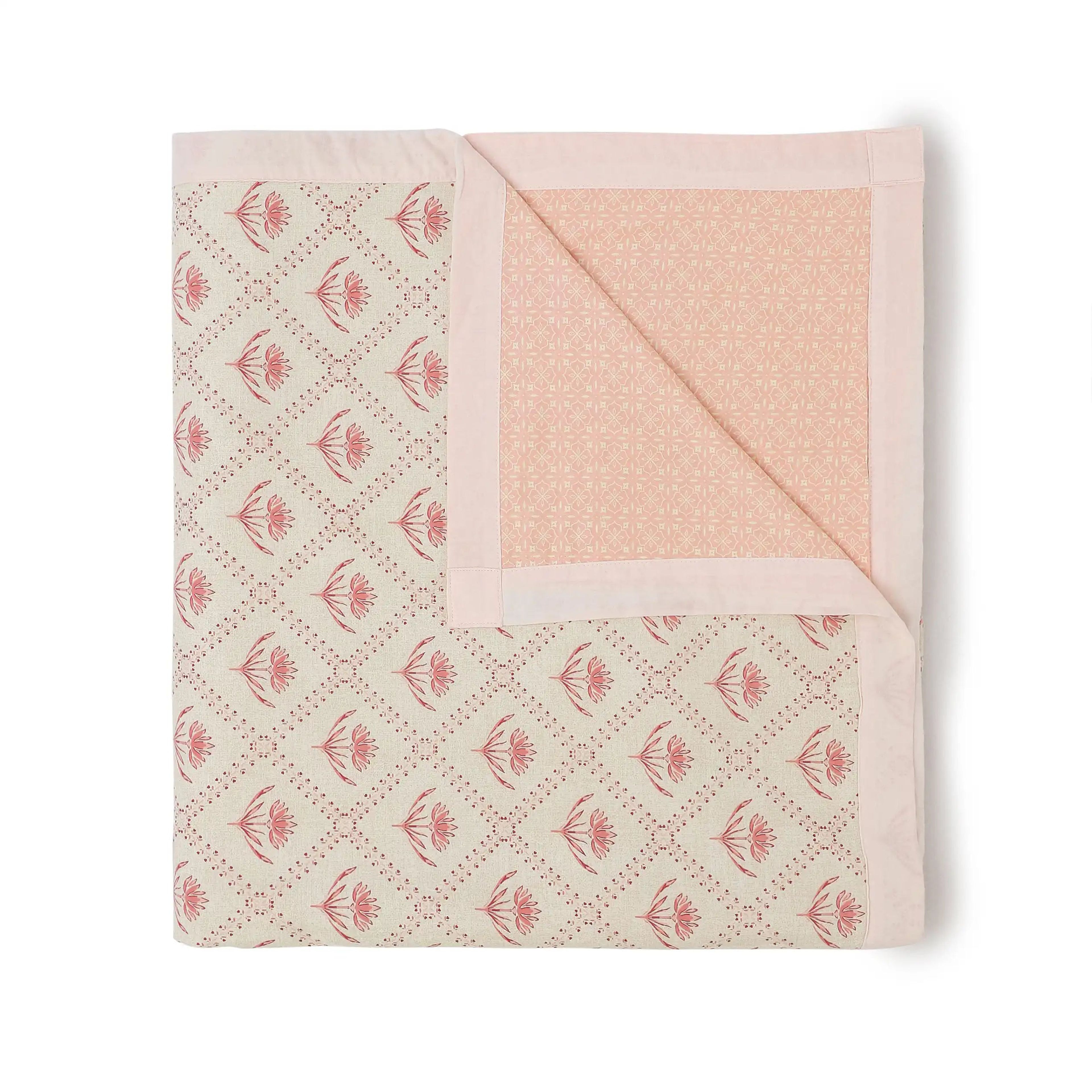 Chippa Lane | Contemporary Indian Print Design Reversible Dohar with Super Soft Flannel Layering-Red