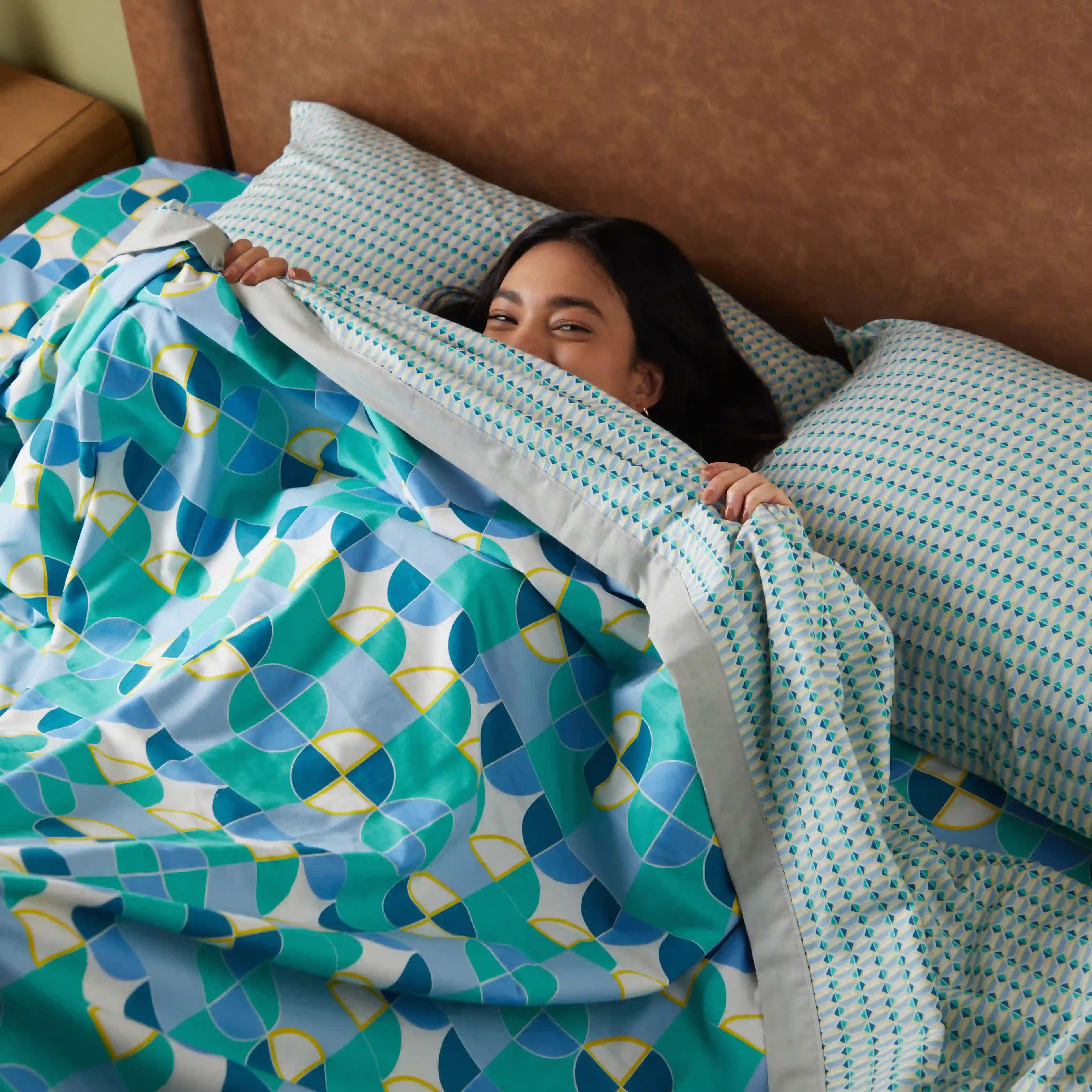 Mishella | Mix & Match Printed Coordinated Bedding Set | Set of Bedsheet & Comforter - Orbit Teal