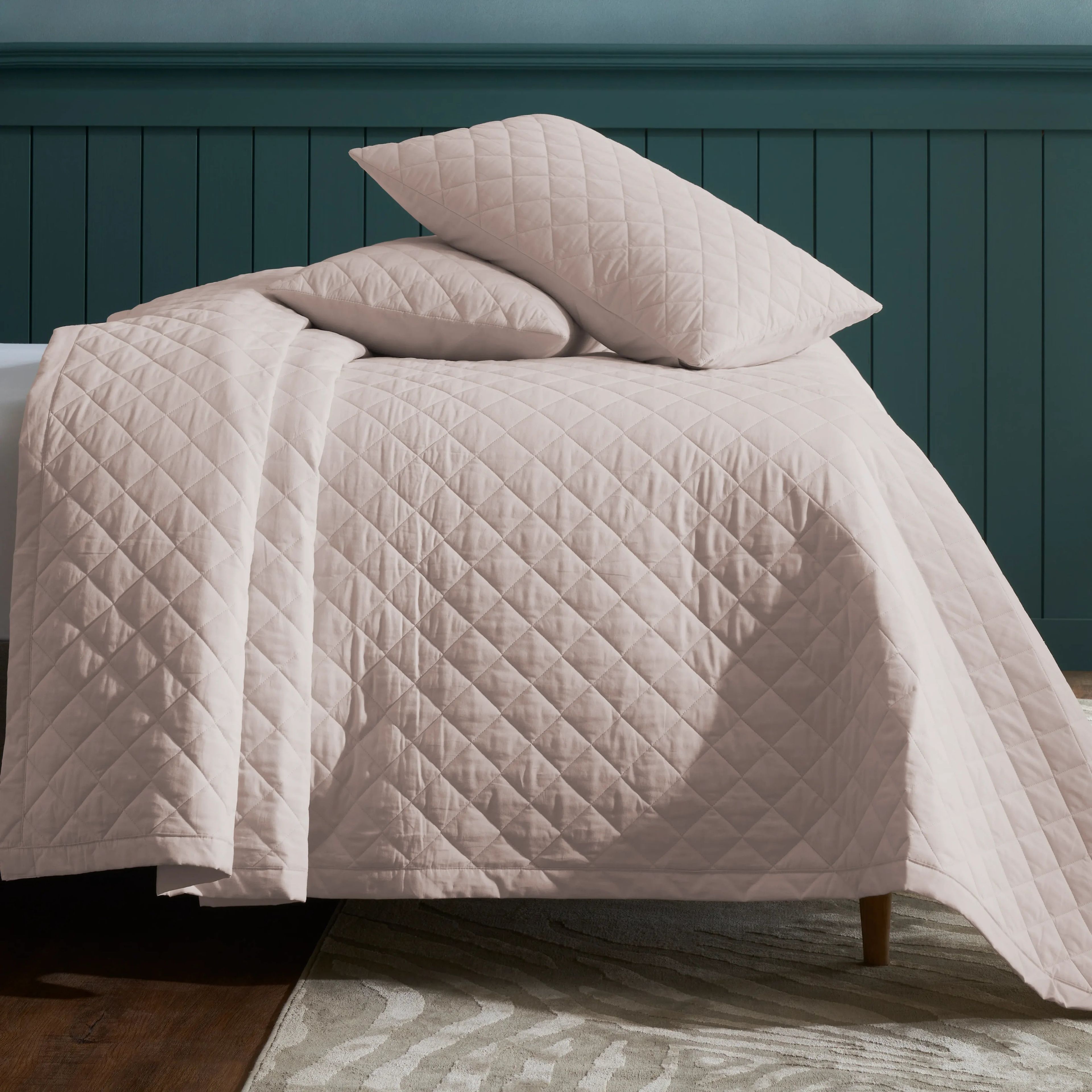Nuvola | Luxurious Solid Dyed Diamond Quilted Cotton Bedcover Set