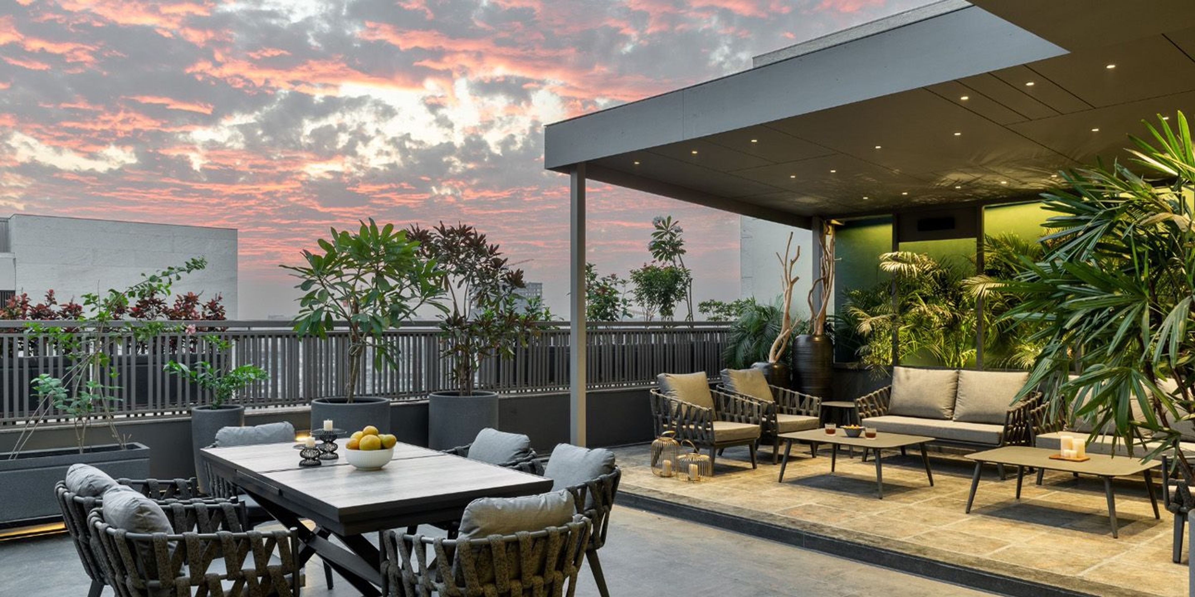 exterior identity_desktop.jpg