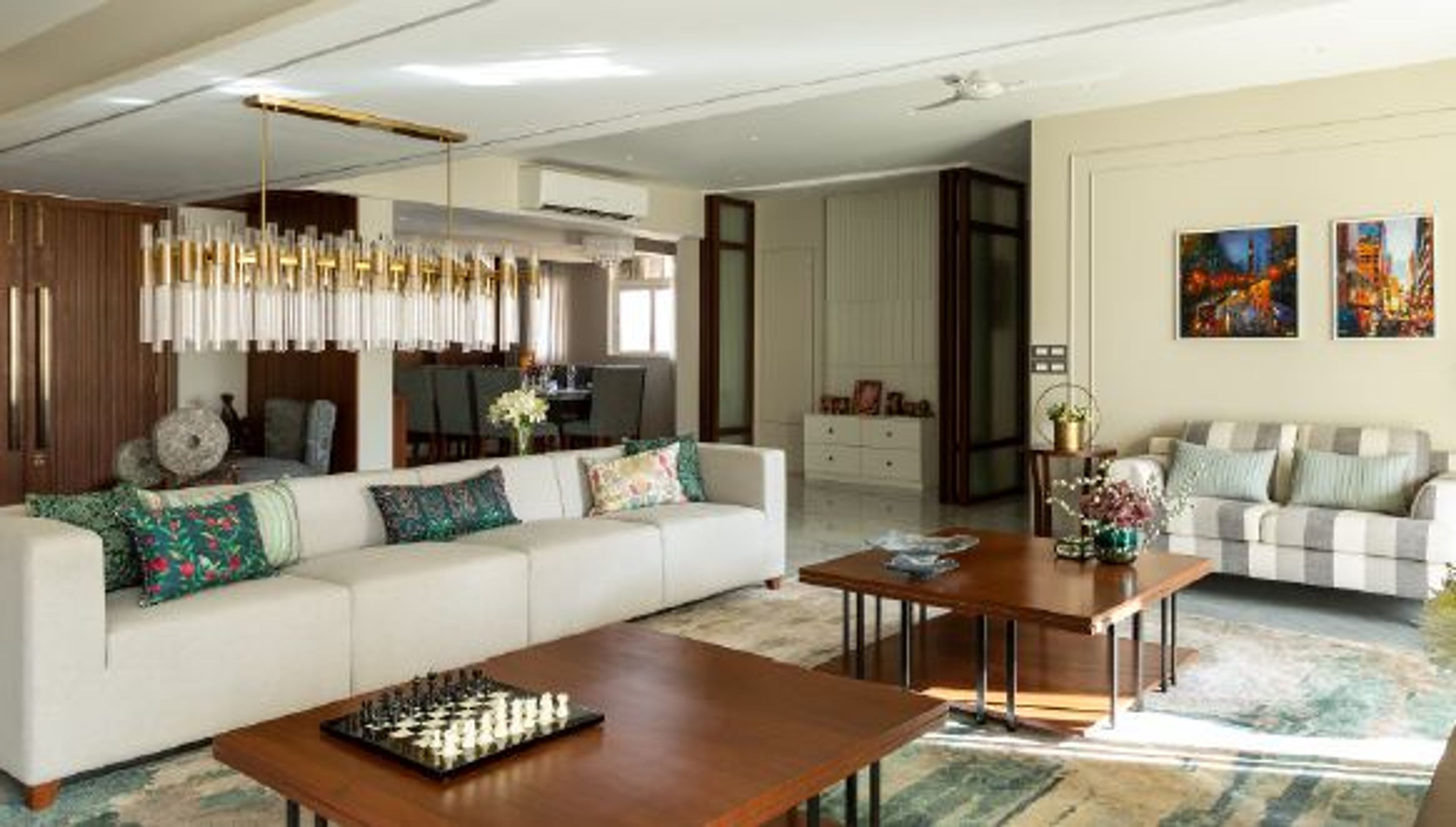 5 BHK+
