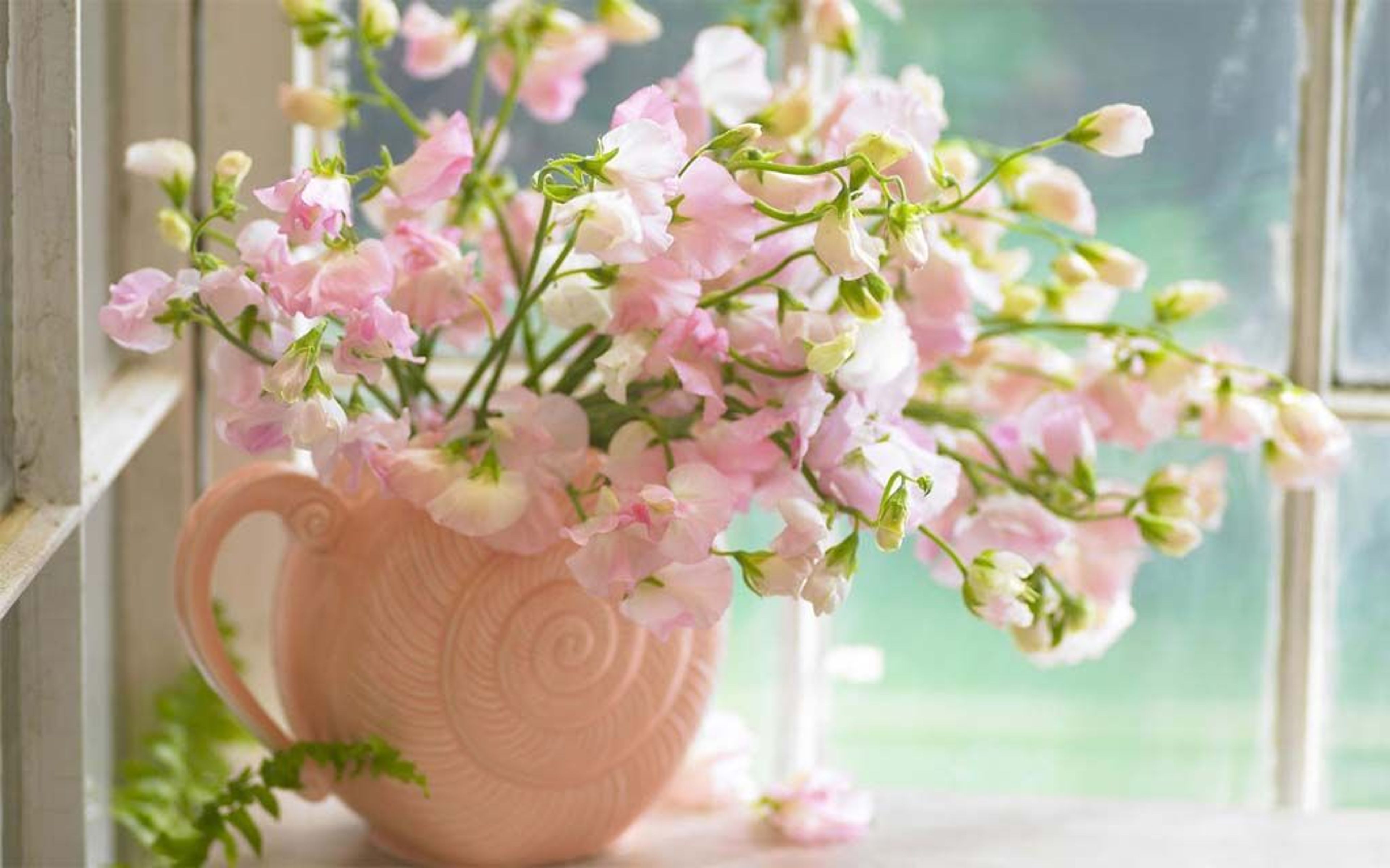 Inspiration | Fresh Flower Arrangements For This Summer