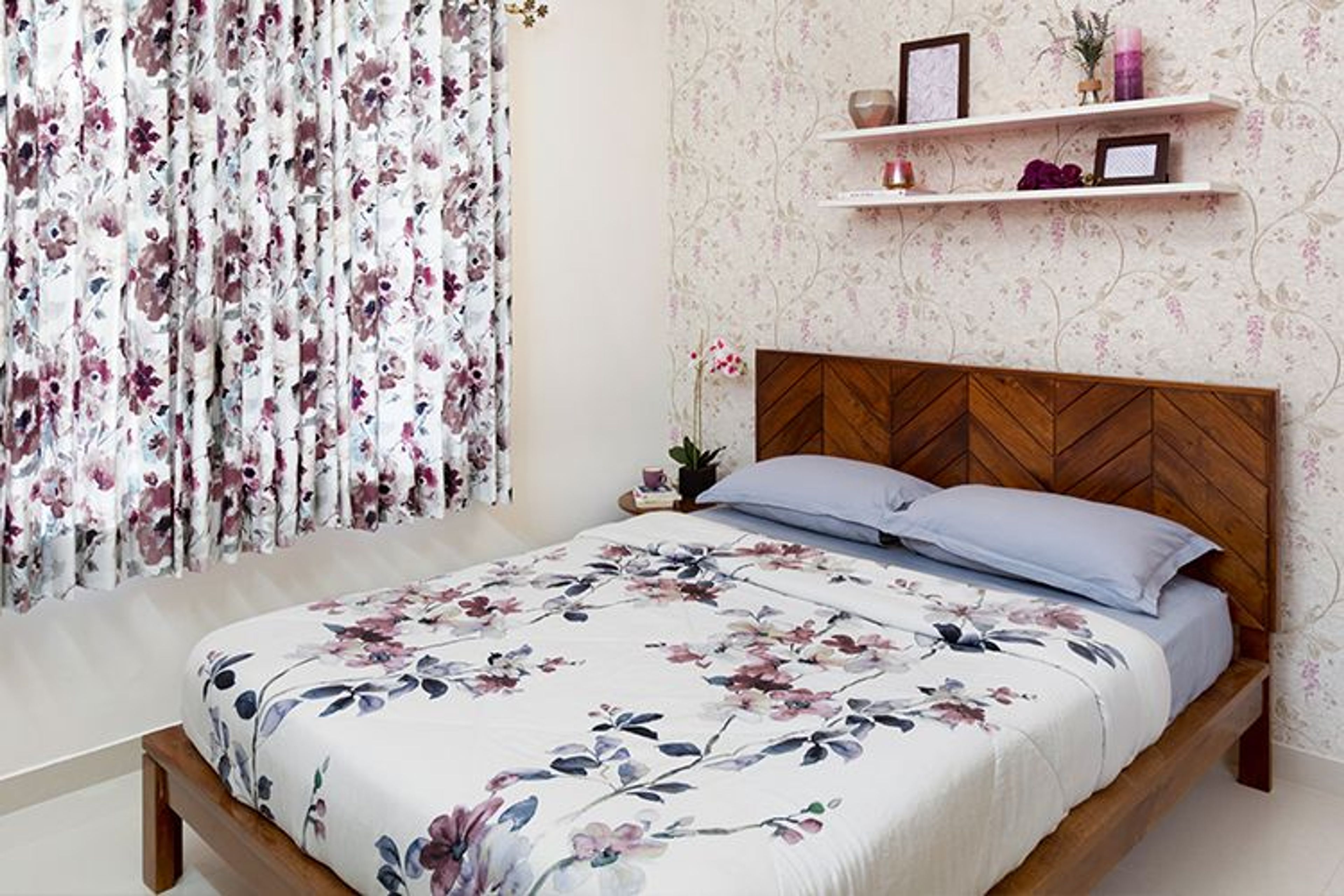 This Alluring 1,640 sq. ft. 3BHK Bangalore Home is a Floral masterpiece