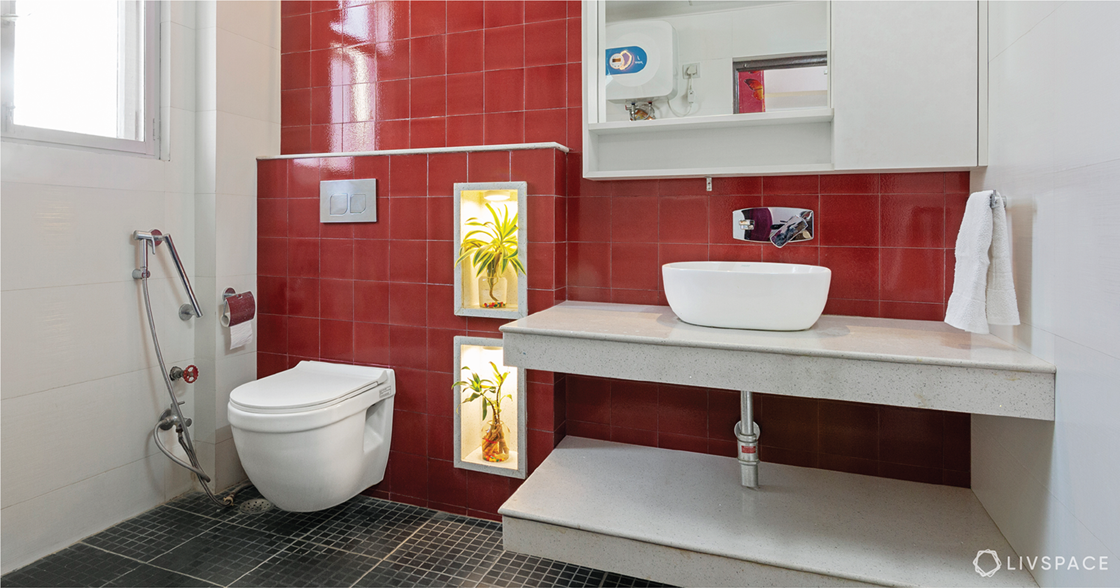 How to Clean Tiles the Right Way With Household Items