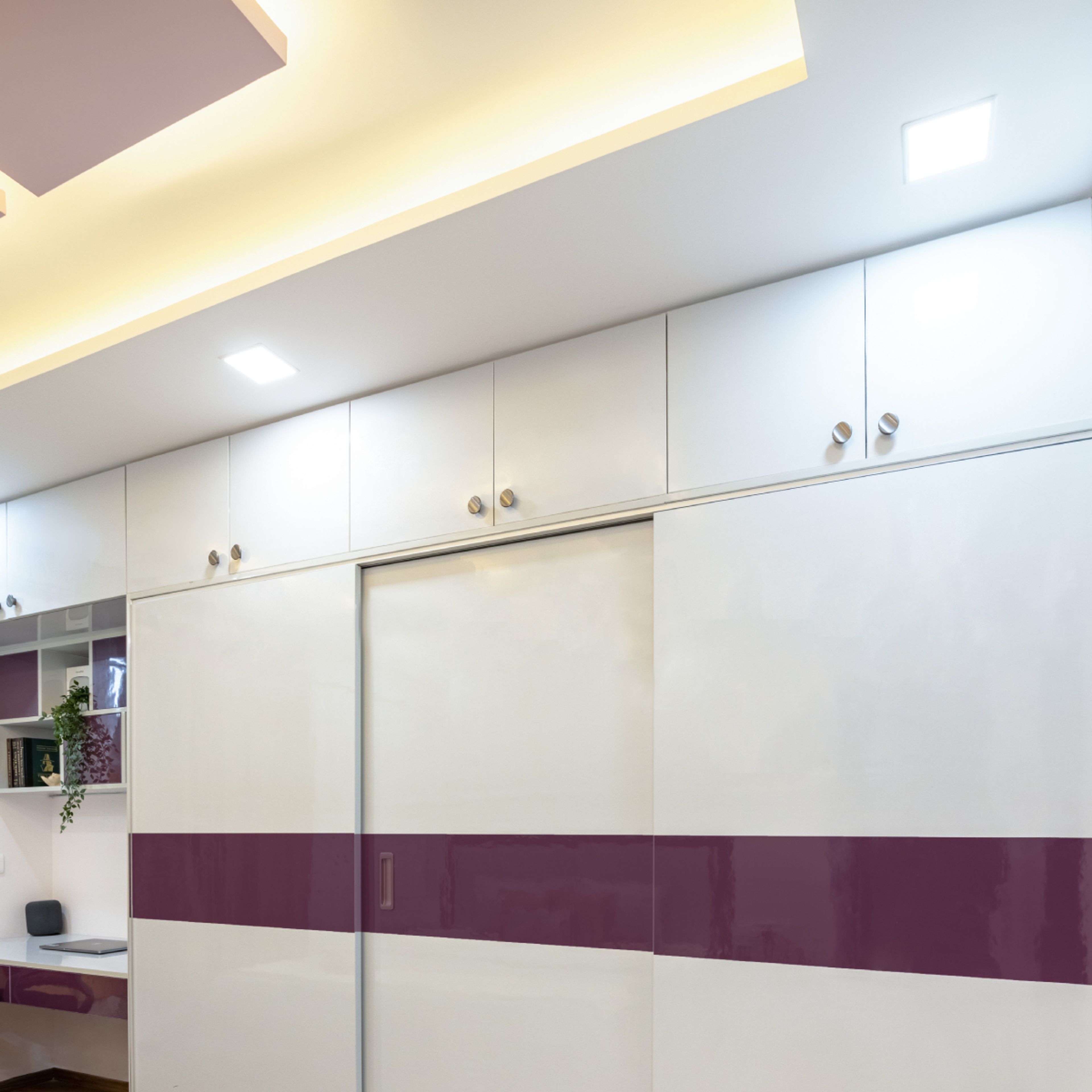 Spacious False Ceiling With Brick Design Wall - Livspace