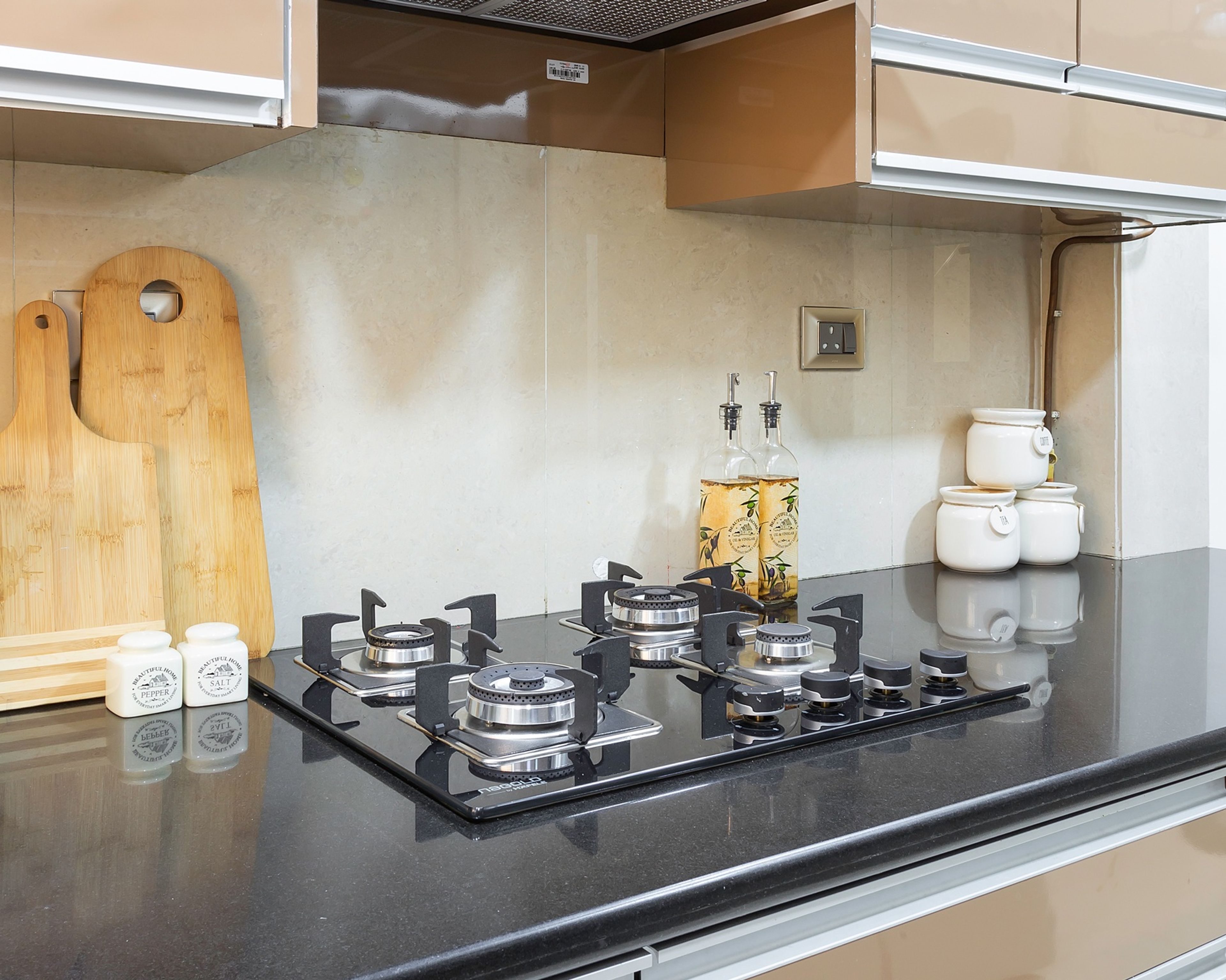 Glossy Cream Kitchen Tile Design With Cabinets For A Contemporary Look