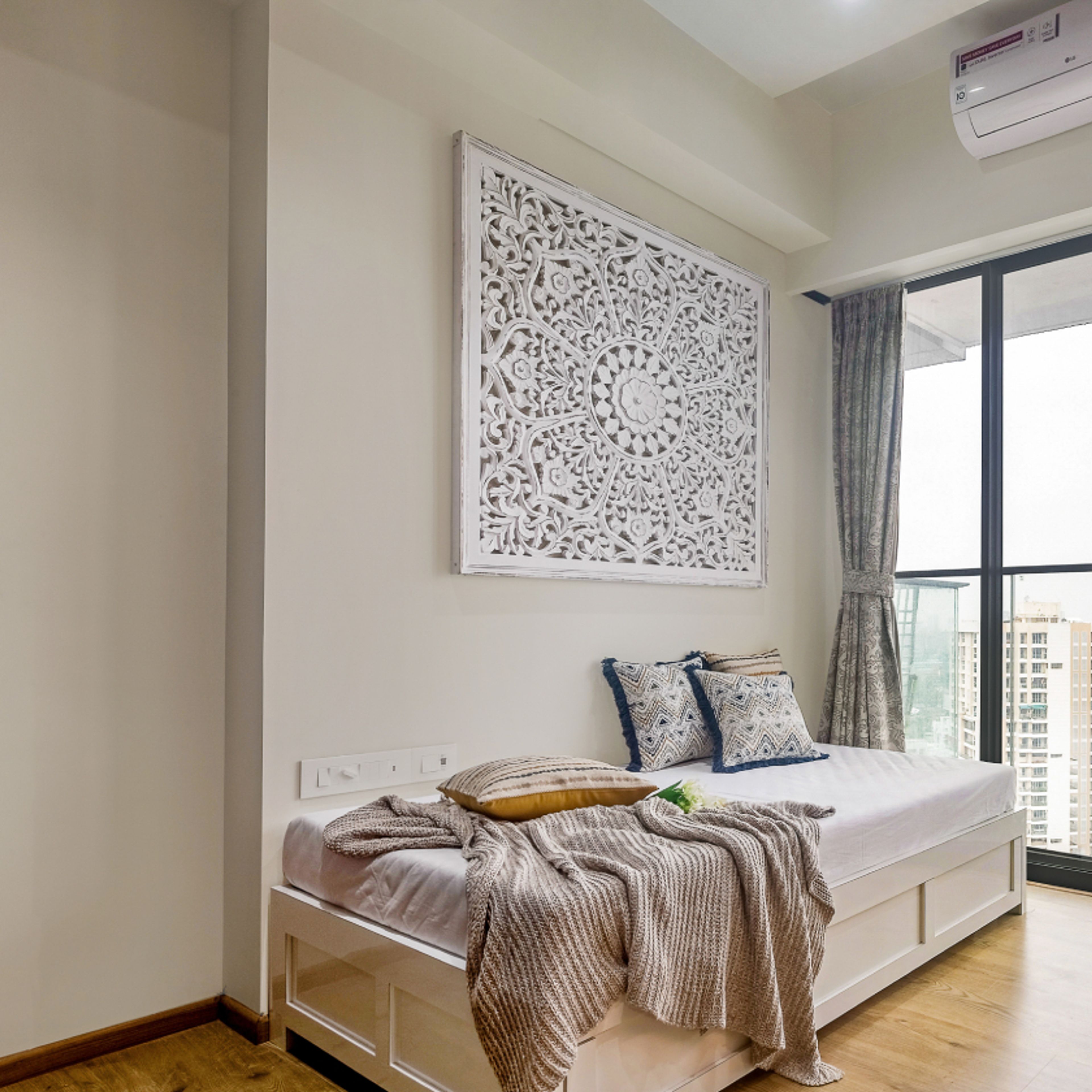 Cream And White Bedroom Colours For Modern Homes