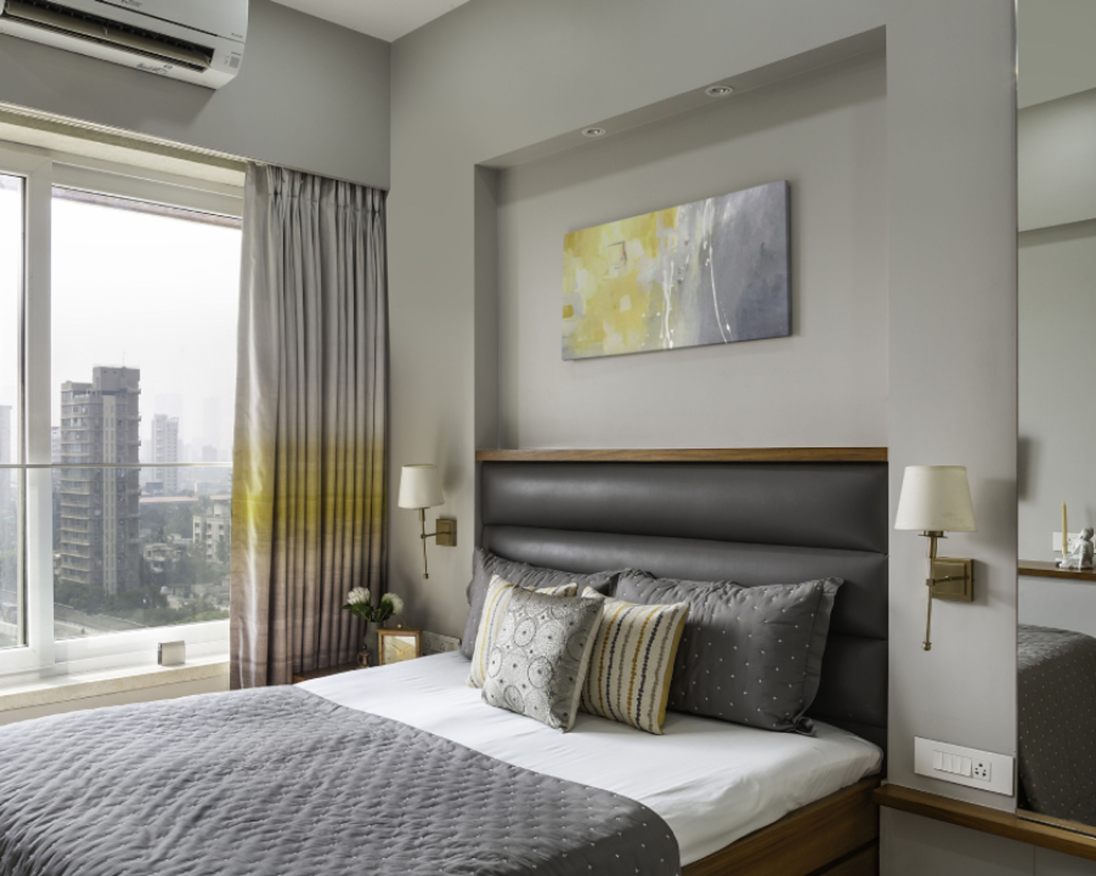 Modern Light Grey Bedroom Wall Paint - Livspace