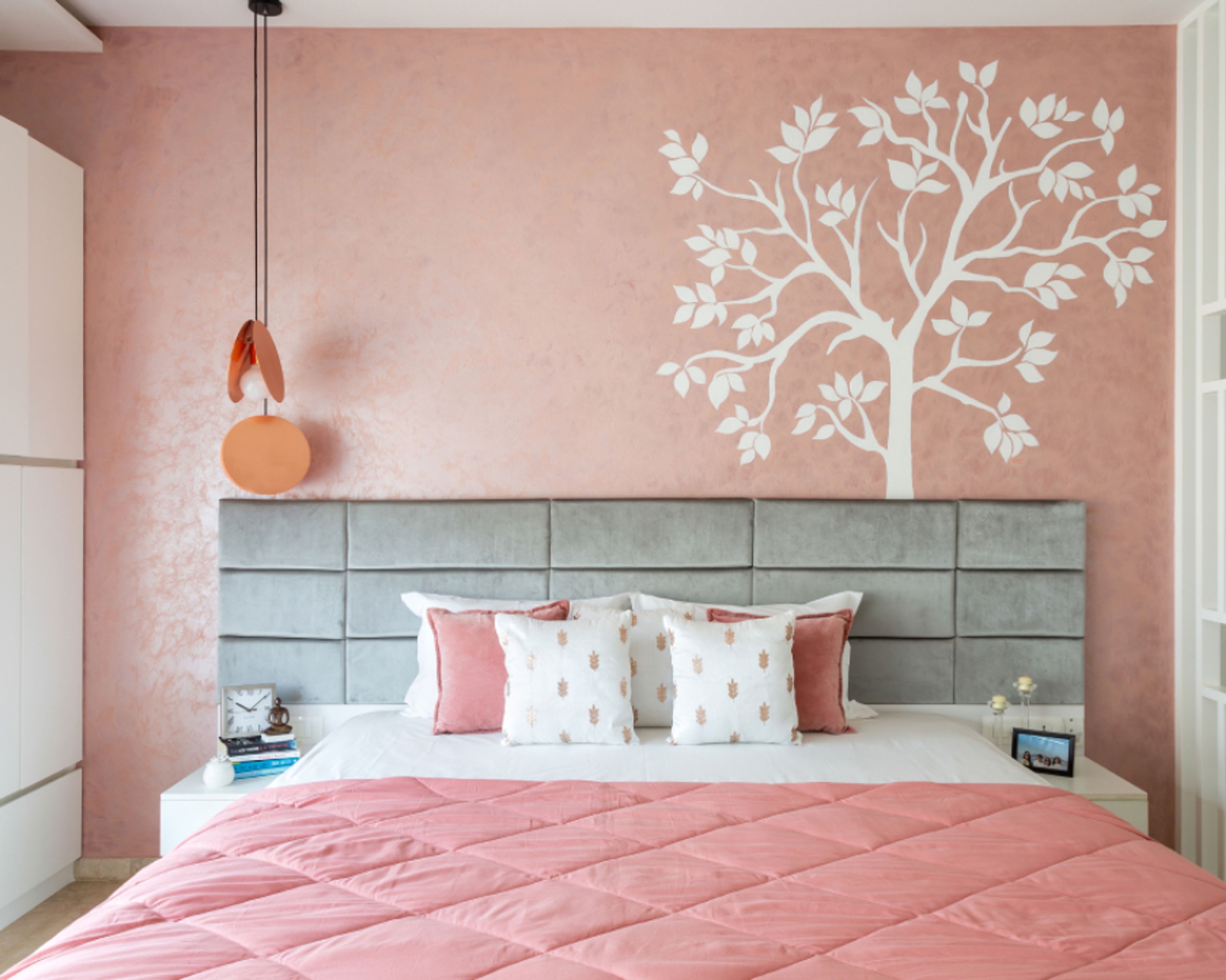Pink And White Bedroom Wall Paint - Livspace