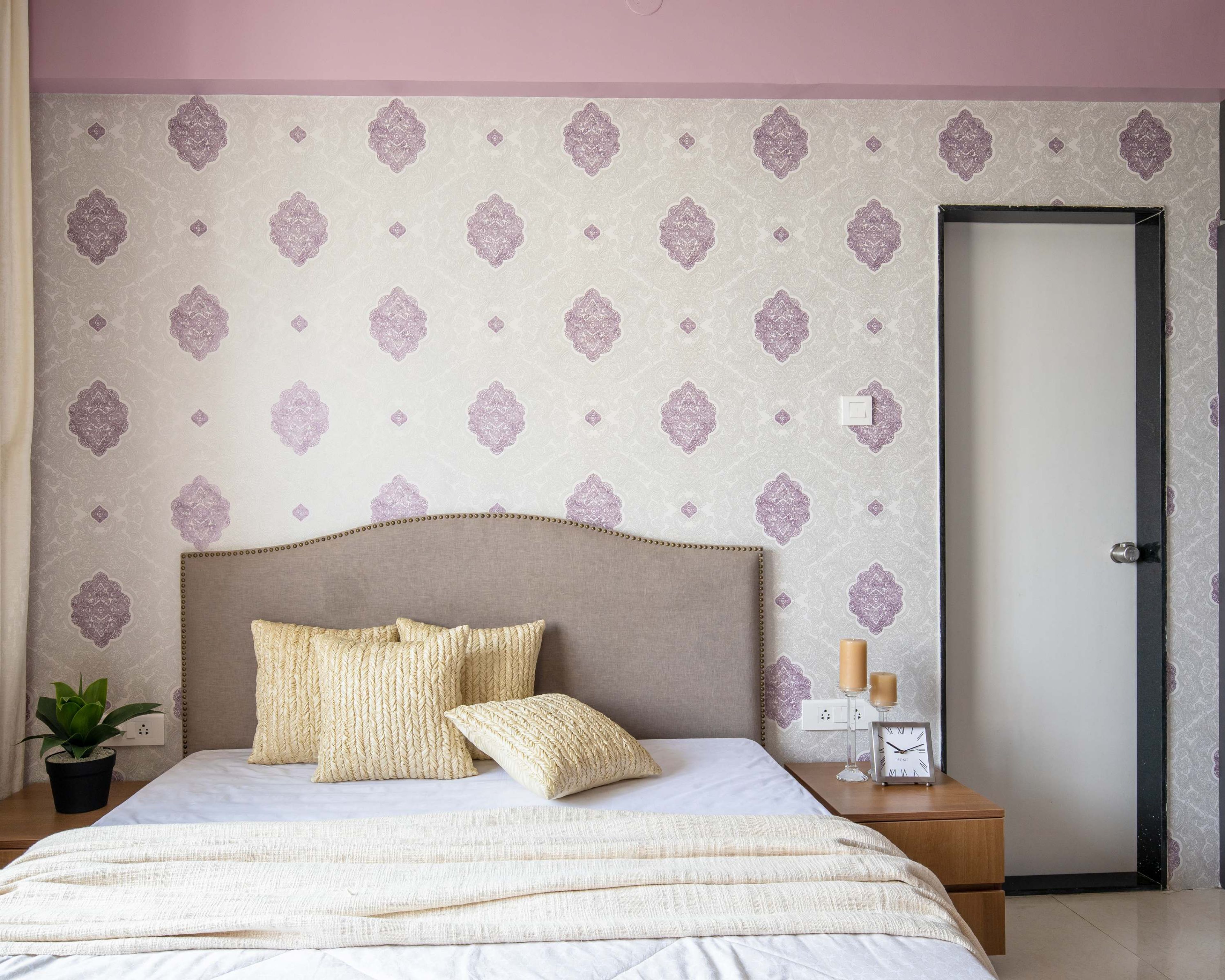 Modern Floral Wallpaper Design For Bedrooms