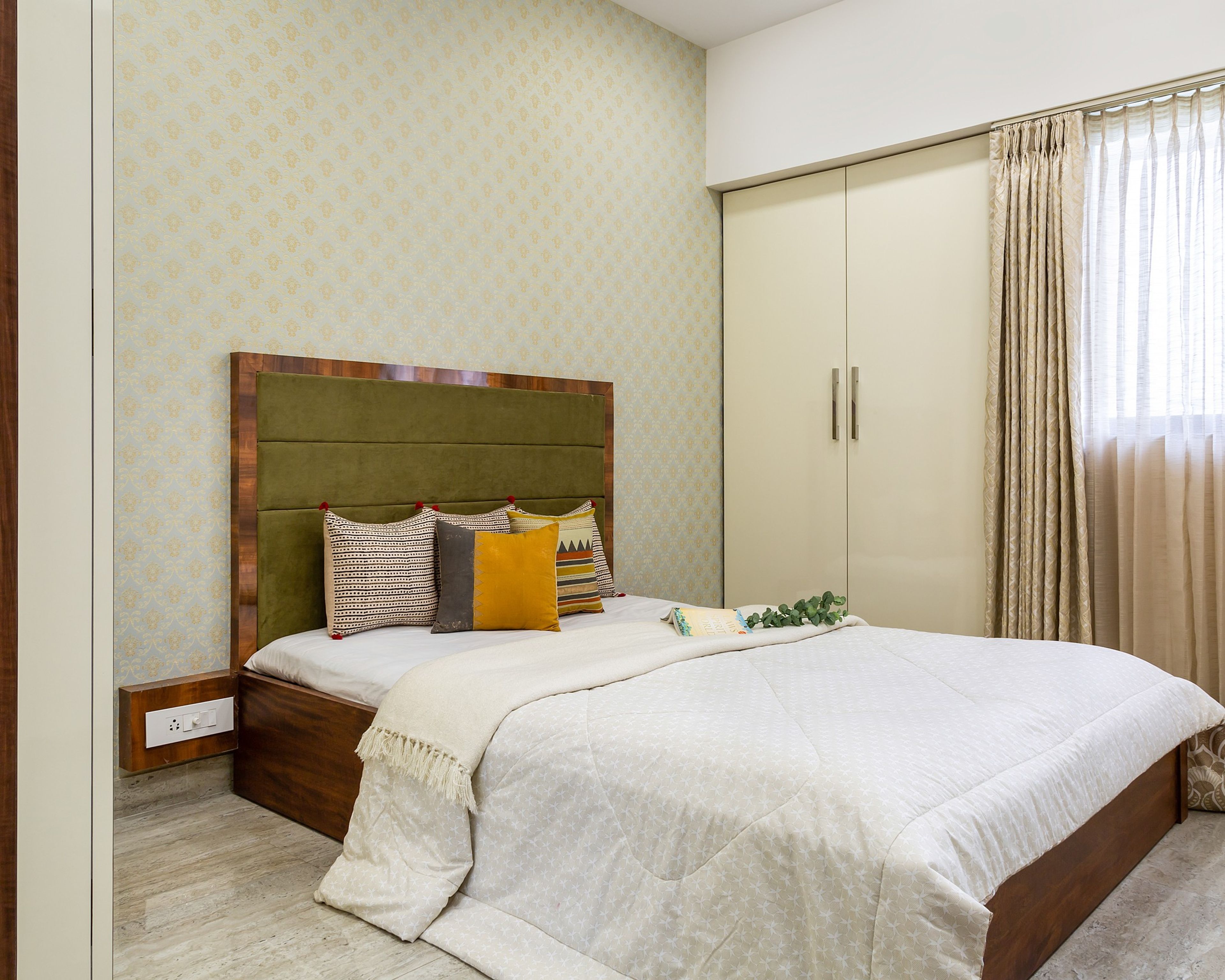 Yellow Damask Bedroom Wallpaper - Livspace