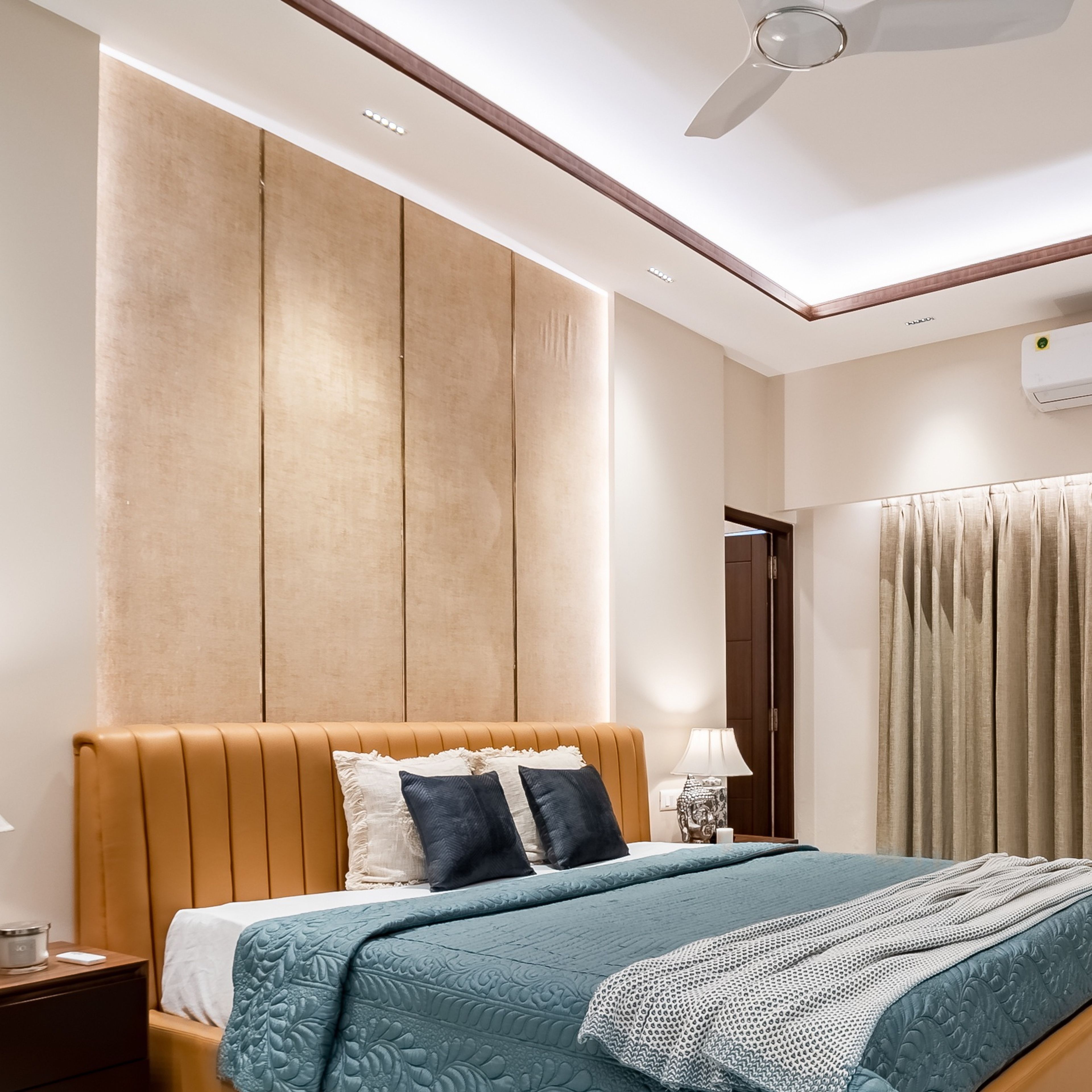 Modern Beige Wallpaper For Bedrooms