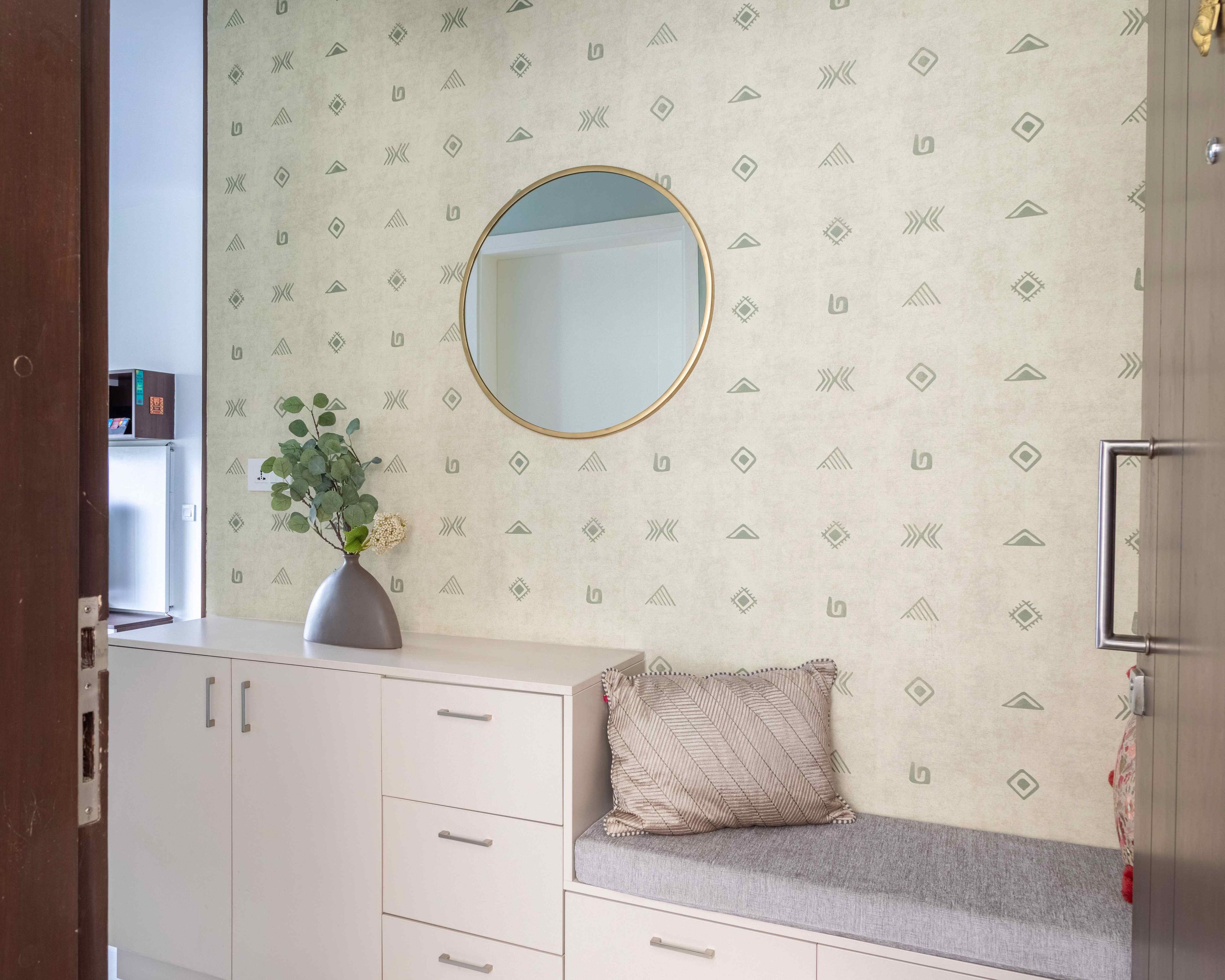 Modern Accent Wallpaper Design With A Mirror