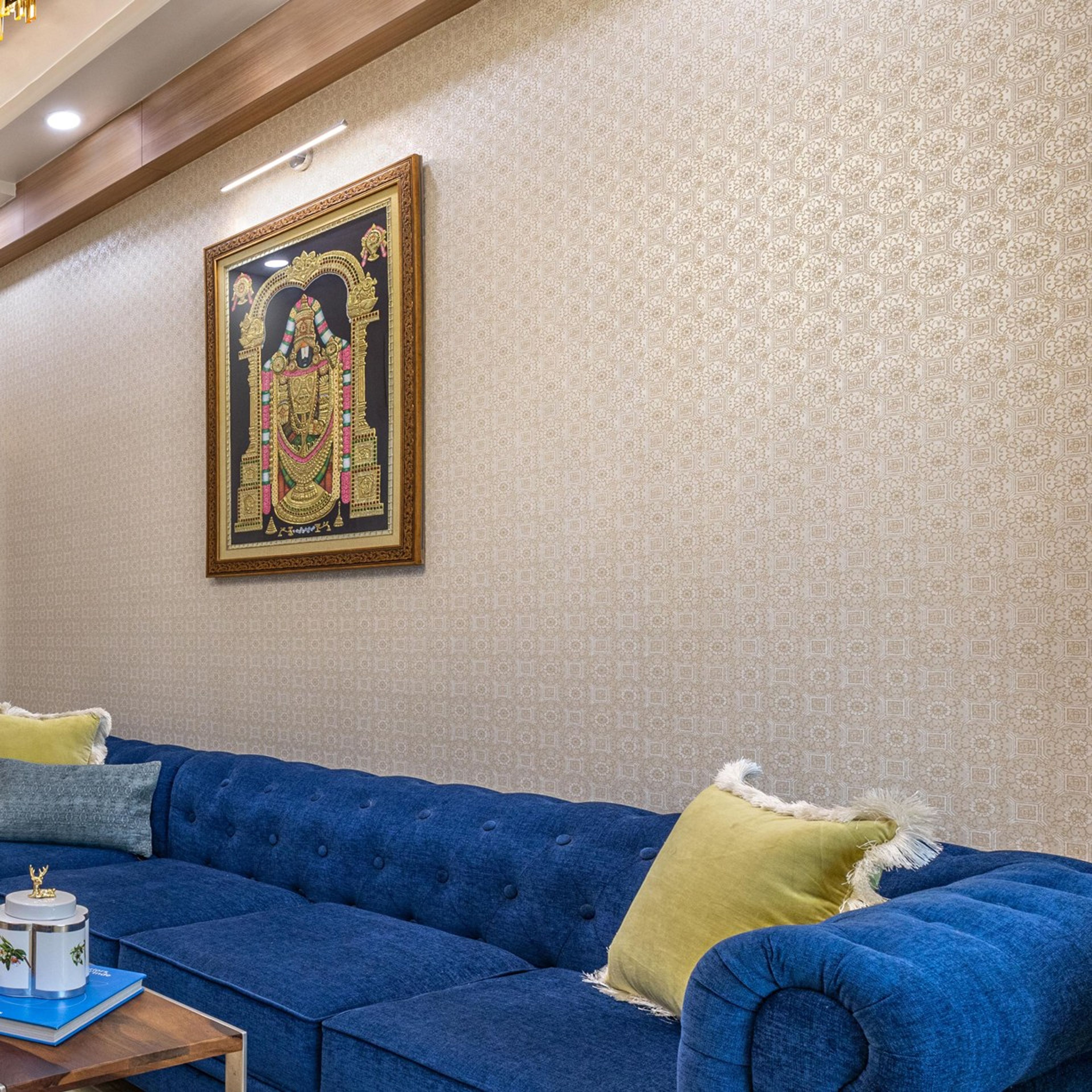 Contemporary Living Room Wallpaper With Wall Trims