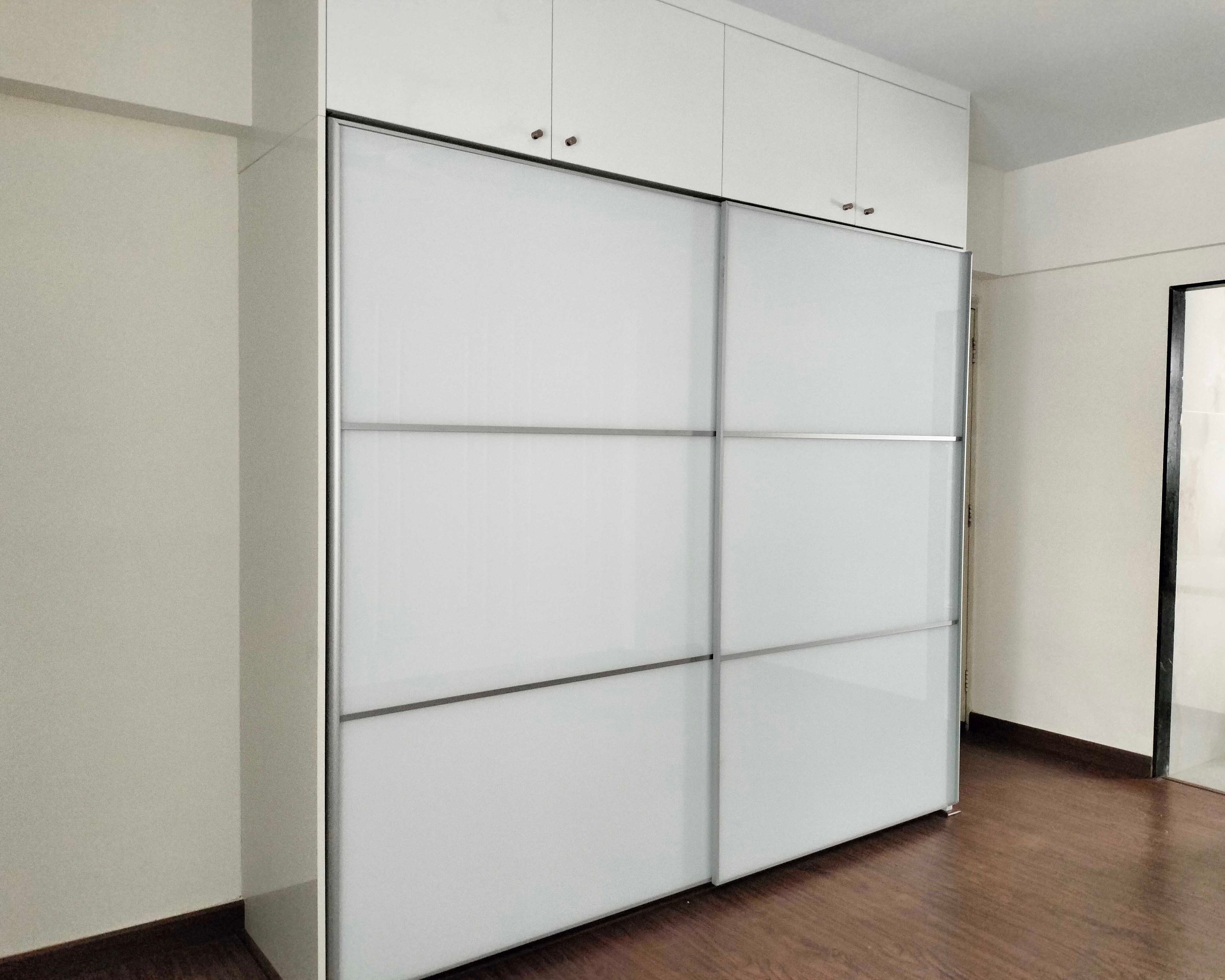 2-Door White Sliding Door Wardrobe Design with Loft Unit