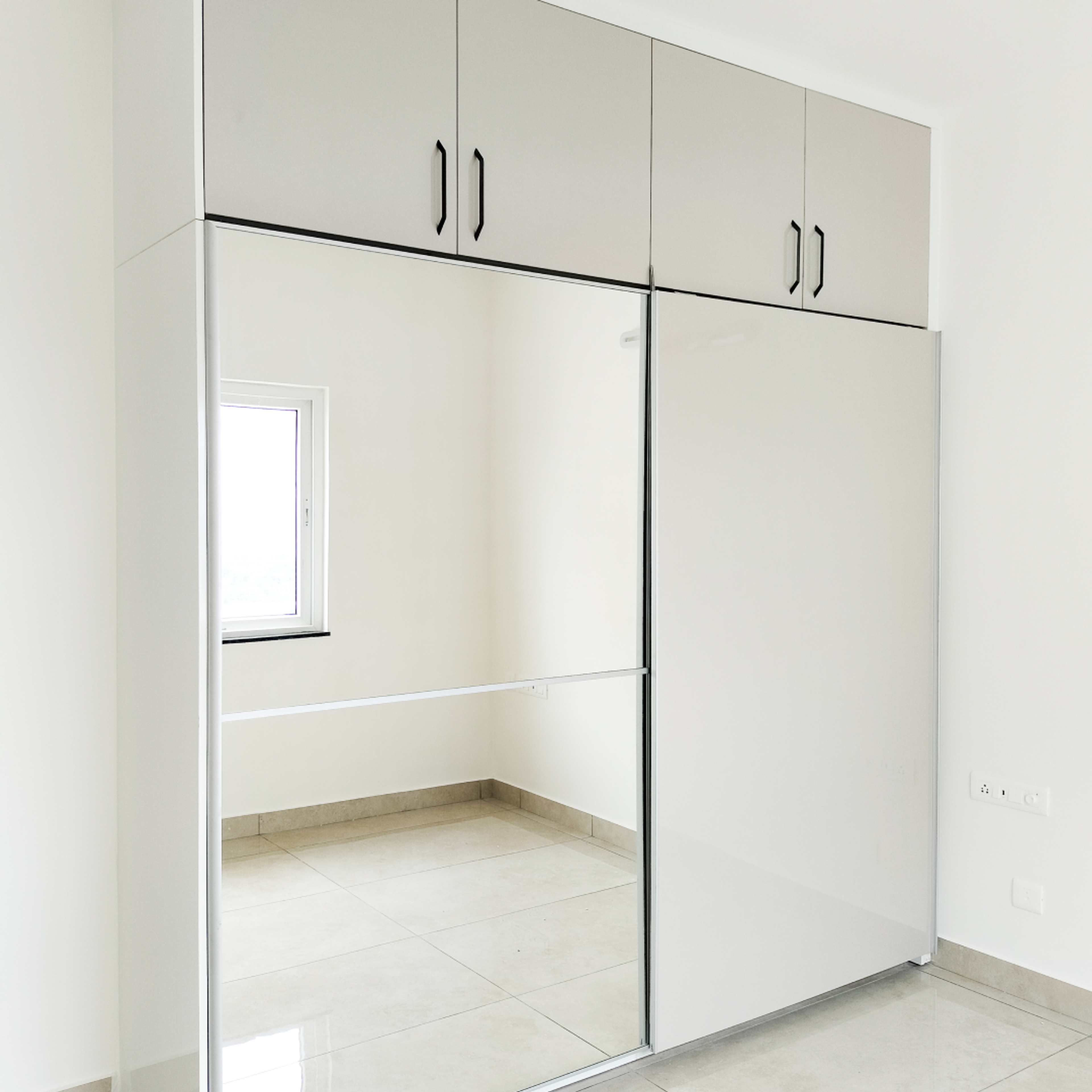 2-Door Sliding Wardrobe Design with Integrated Mirror