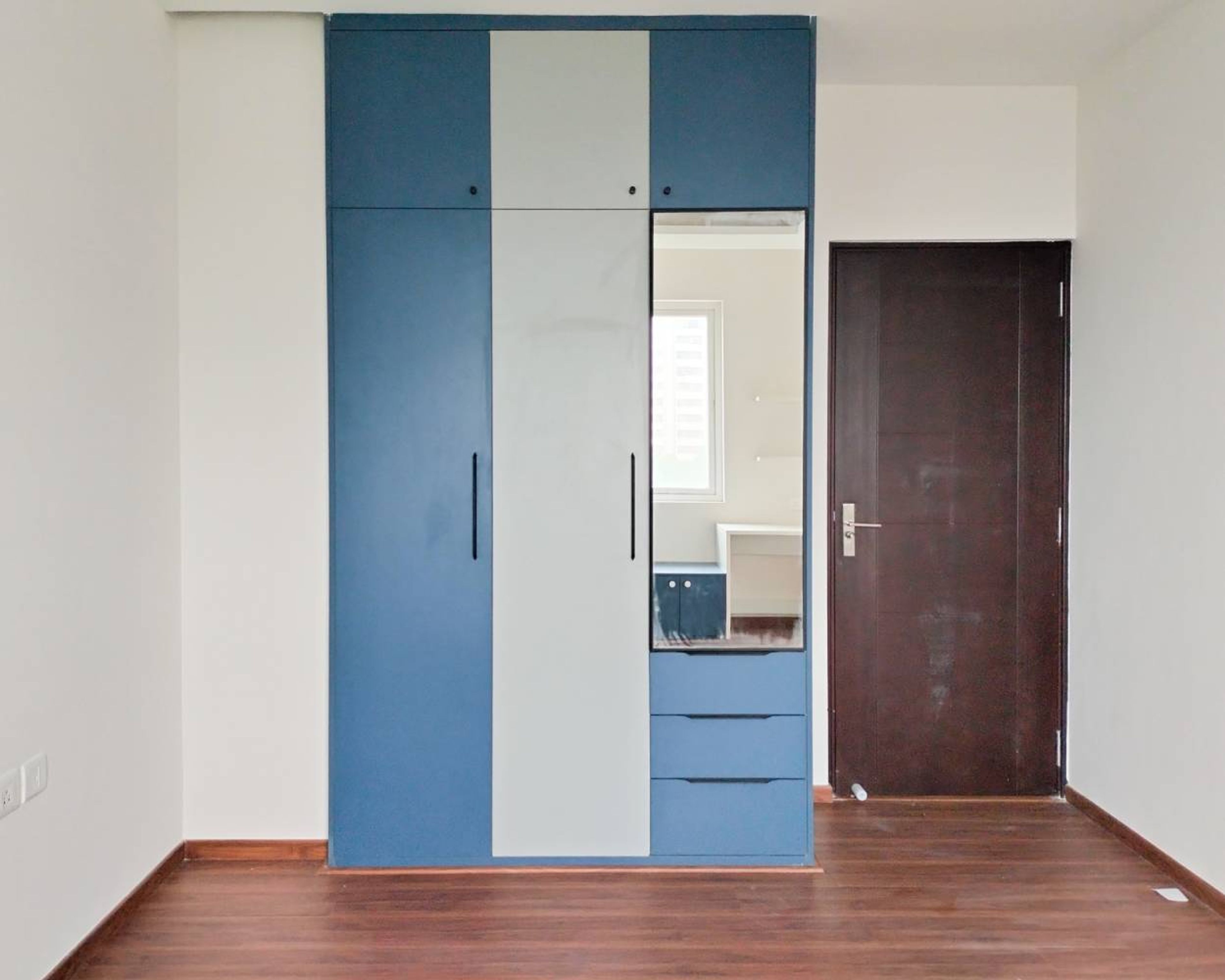 3-Door Swing Wardrobe Design with Integrated Lighting, Drawer and Cabinet Space
