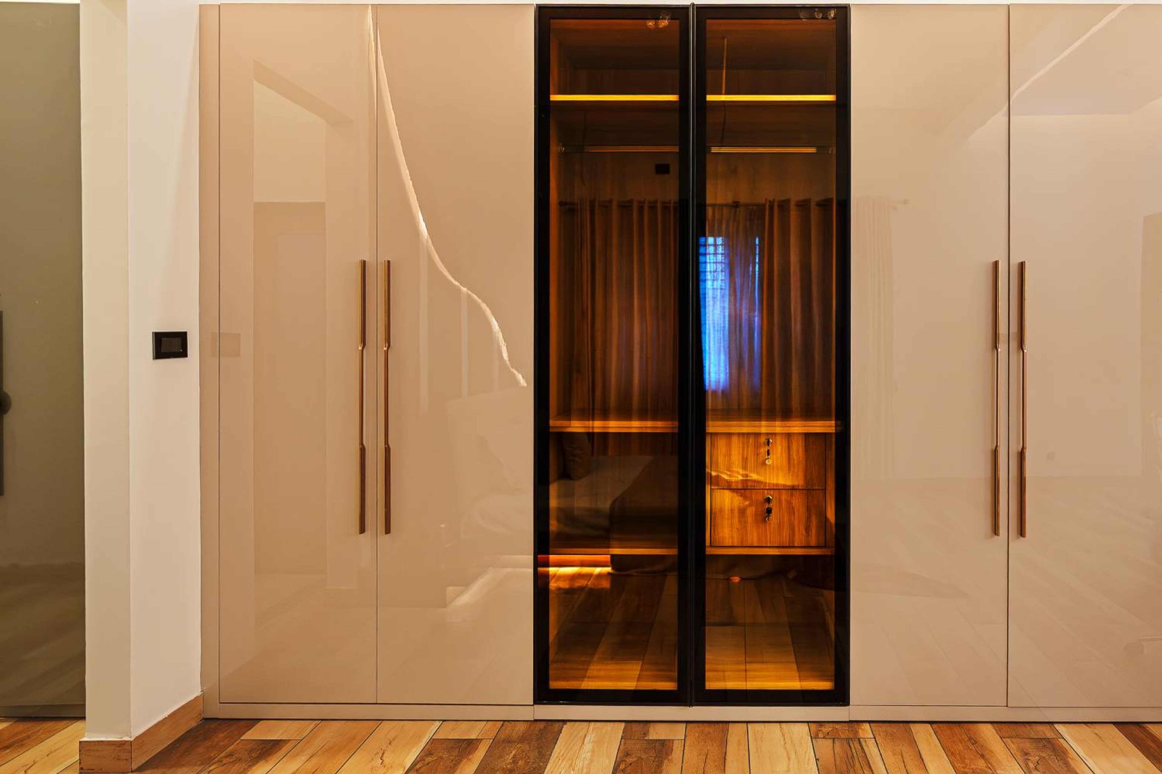 6-Door Modern Swing Door Wardrobe Design with Glass Display Cabinet
