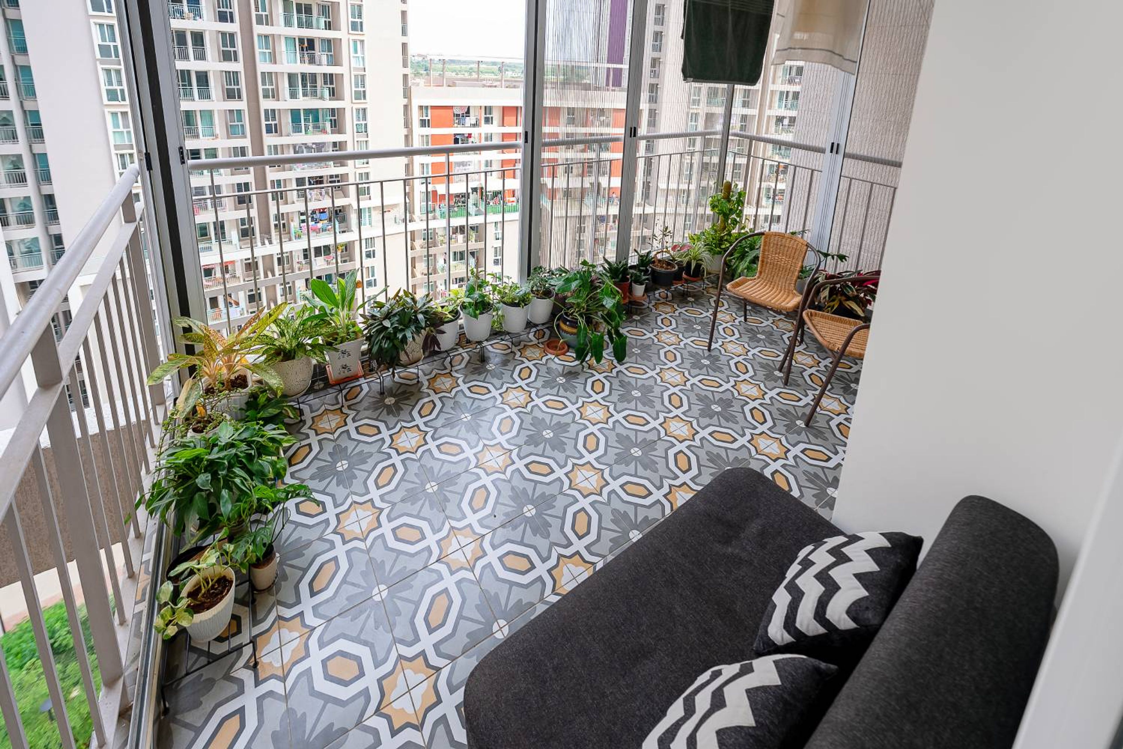 Multi-Color Flooring Design with Square Tiles for Bedrooms