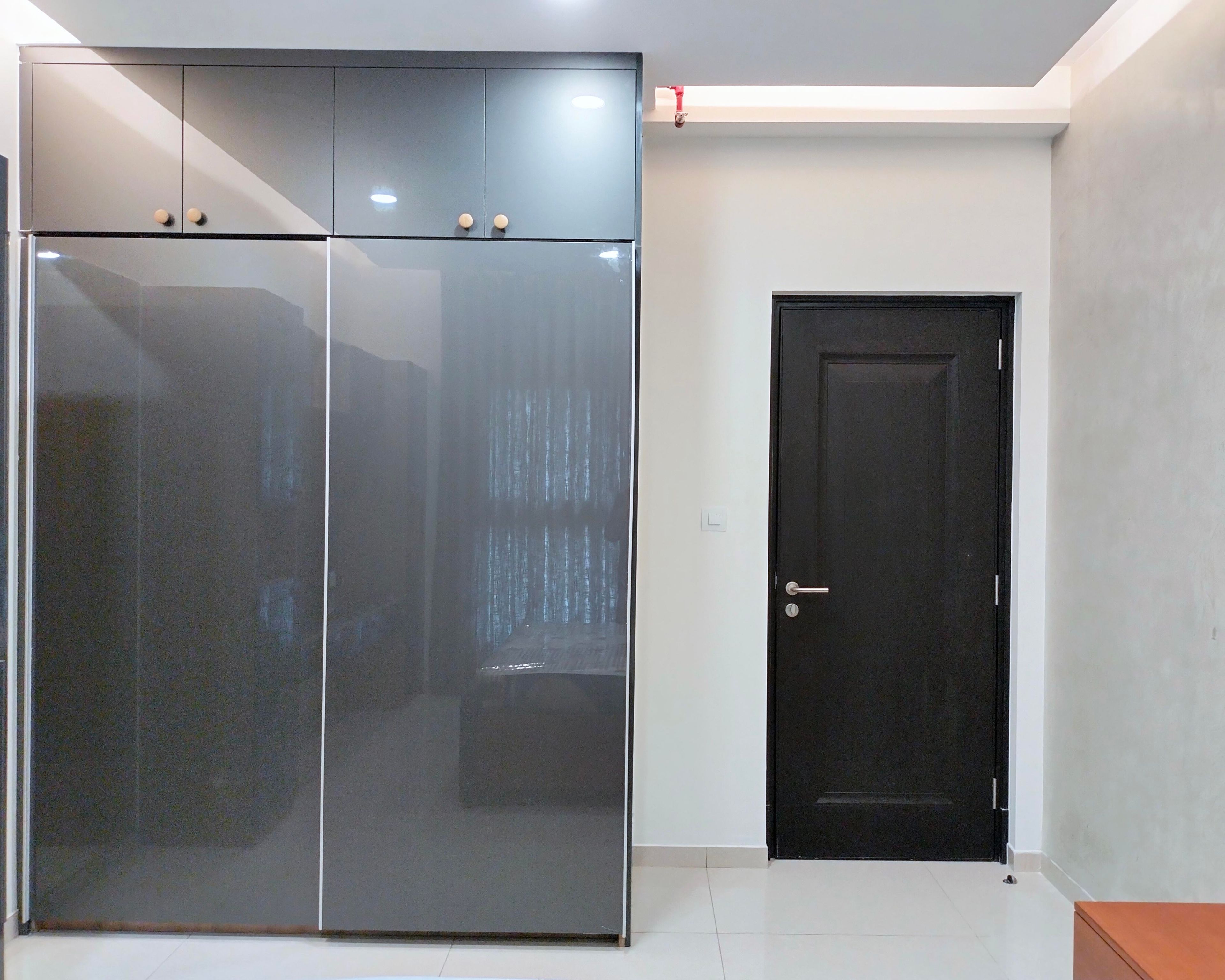 2-Door Dark Grey Glossy Sliding Wardrobe Design