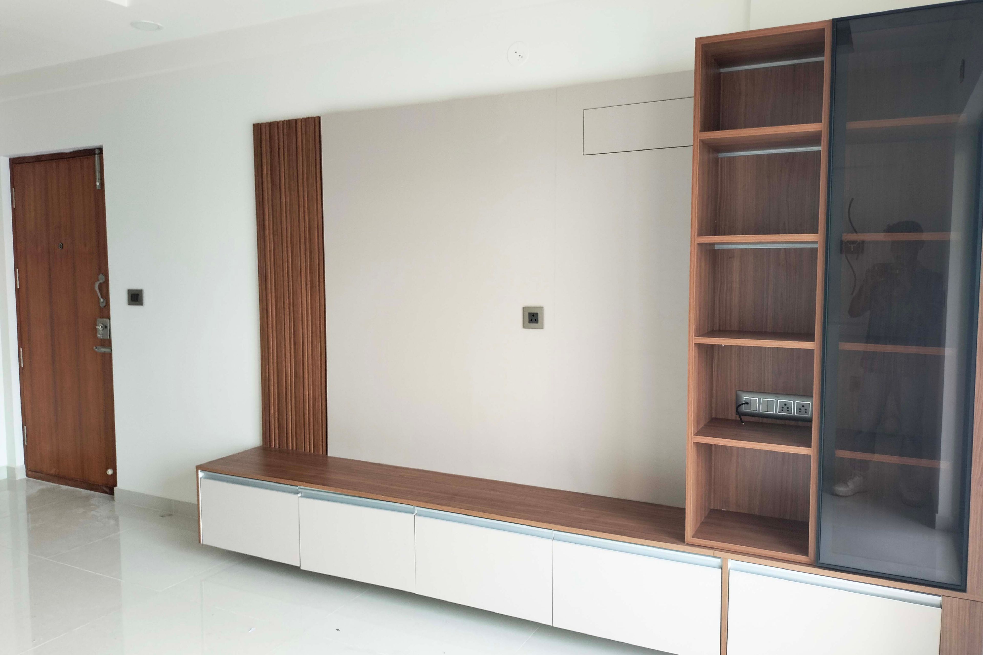 TV Unit Design with White Drawers and Wooden Wall Mounted Tall Units