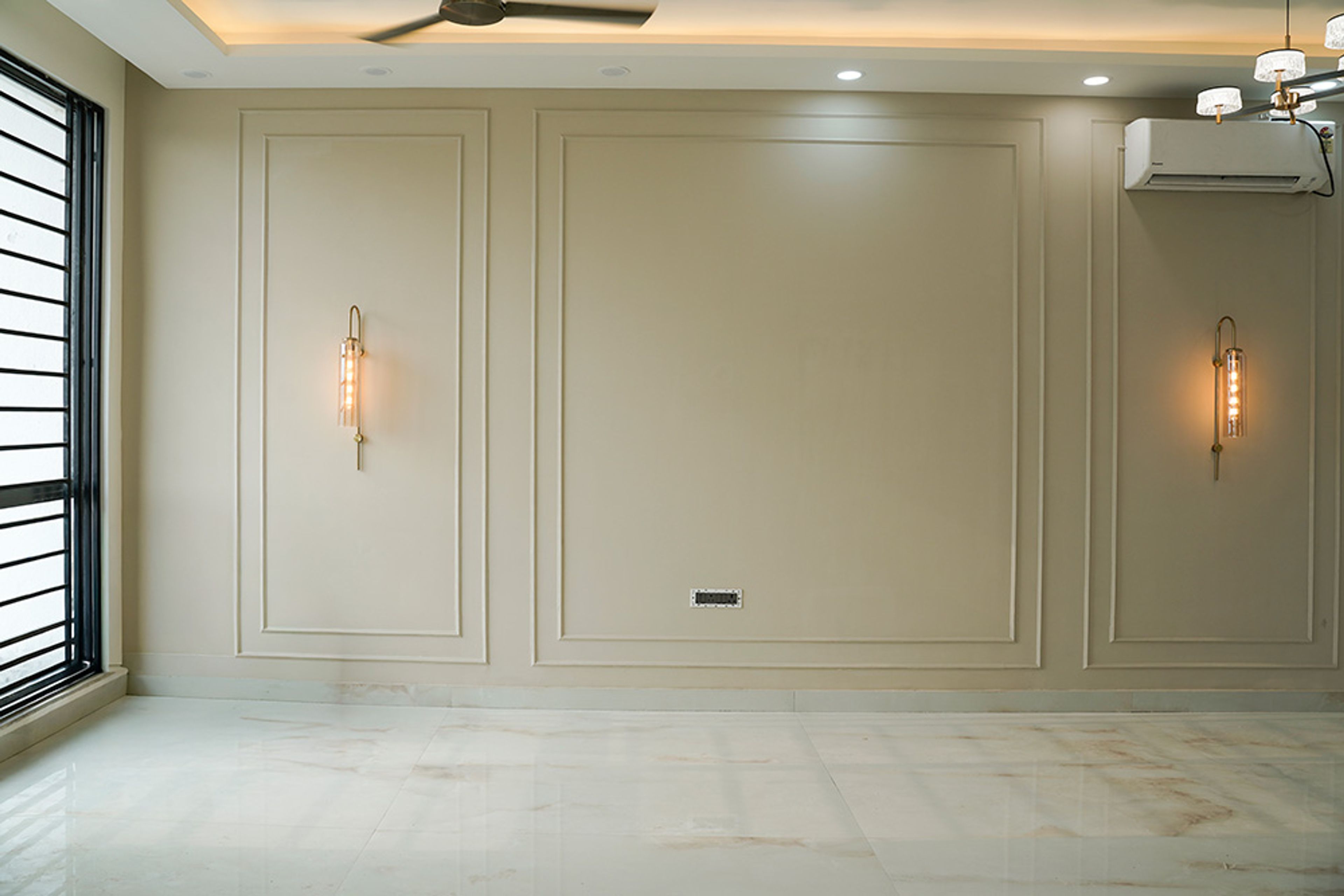 Cream Wall Design with Rectangular Trims