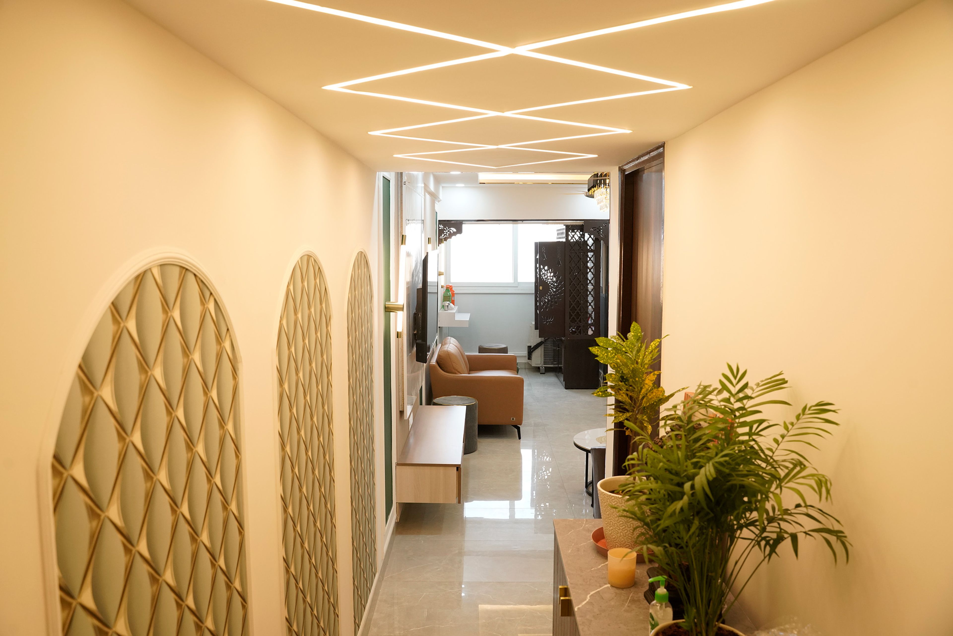 Foyer design with false ceiling