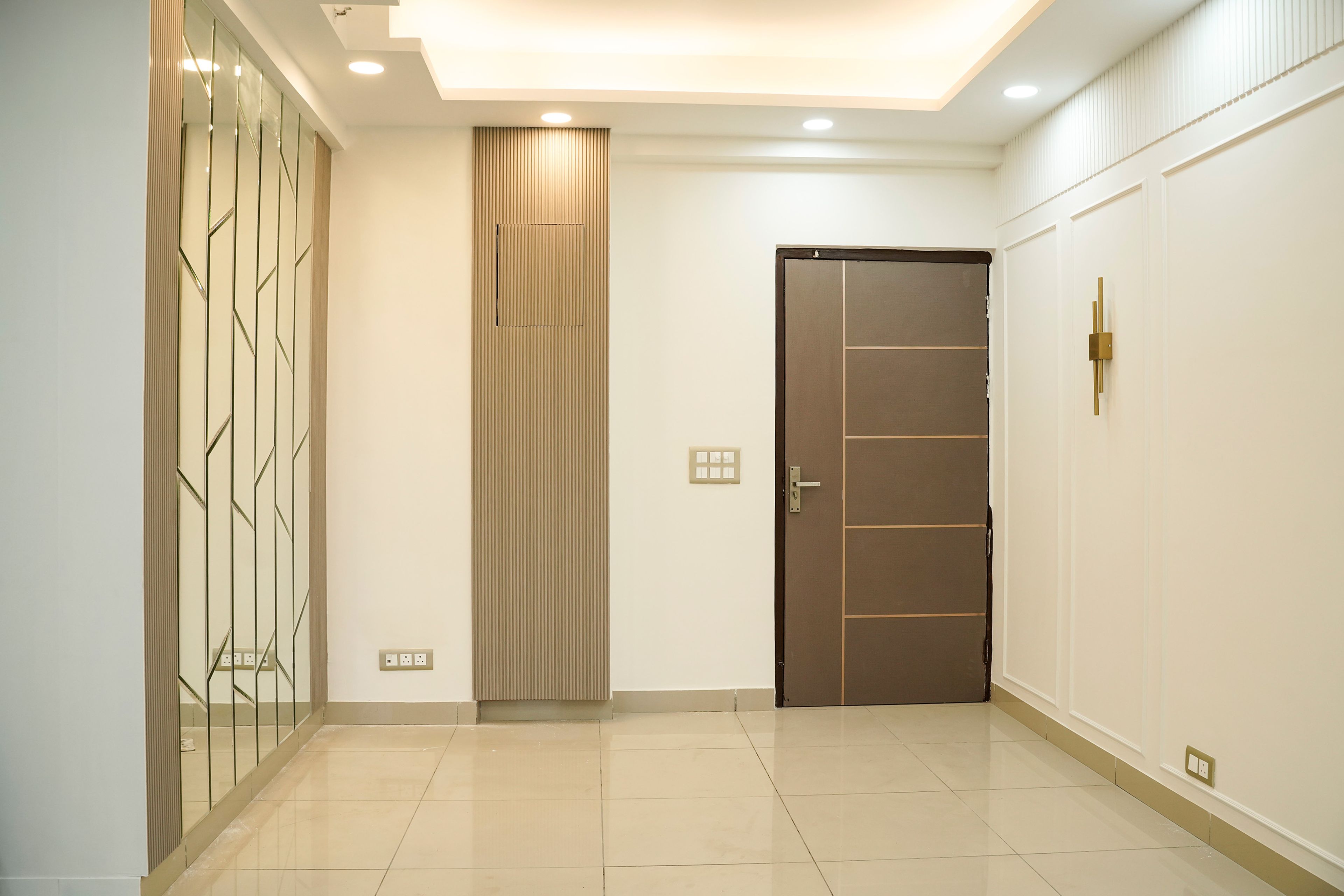 Foyer Design with Wooden Single Swing Door