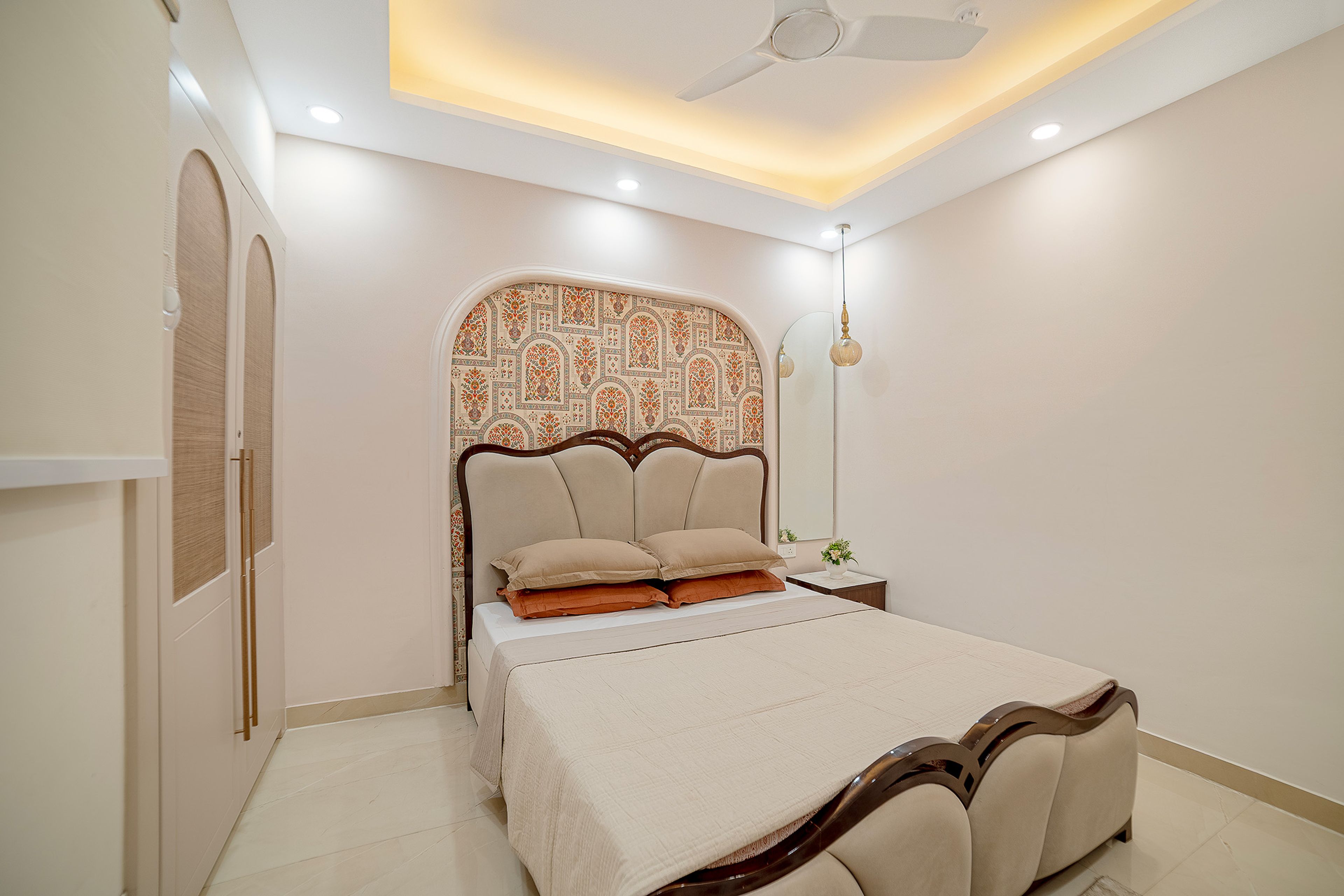 Bedroom Design with False Ceiling and Traditional Patterned Arched Headboard Wall