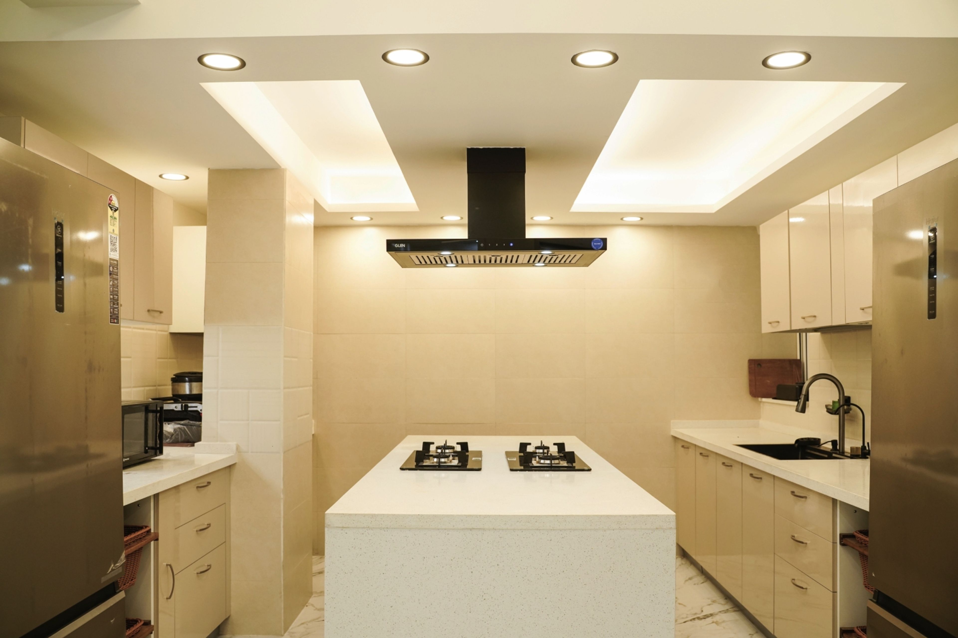 Island Kitchen Design with Spot Lights and Cove Lights