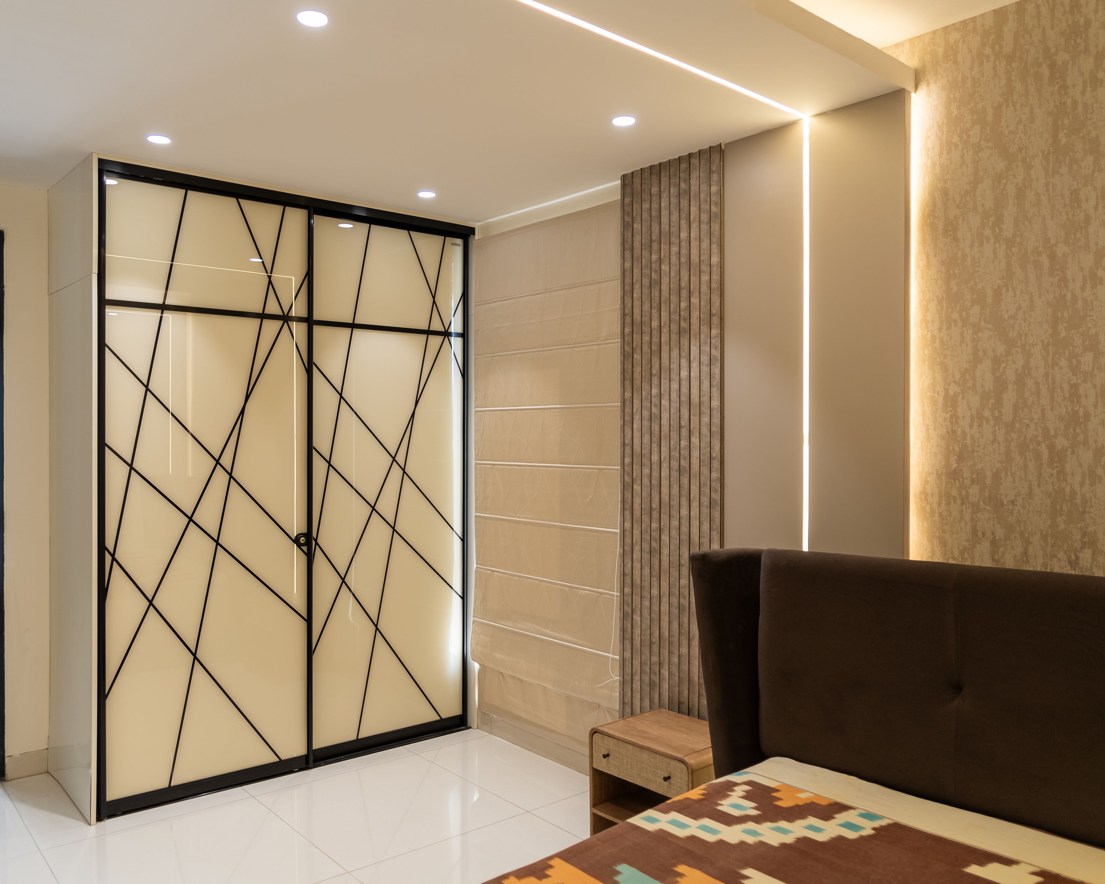 2-Door Beige Sliding Wardrobe Design with Black Geometric Lines