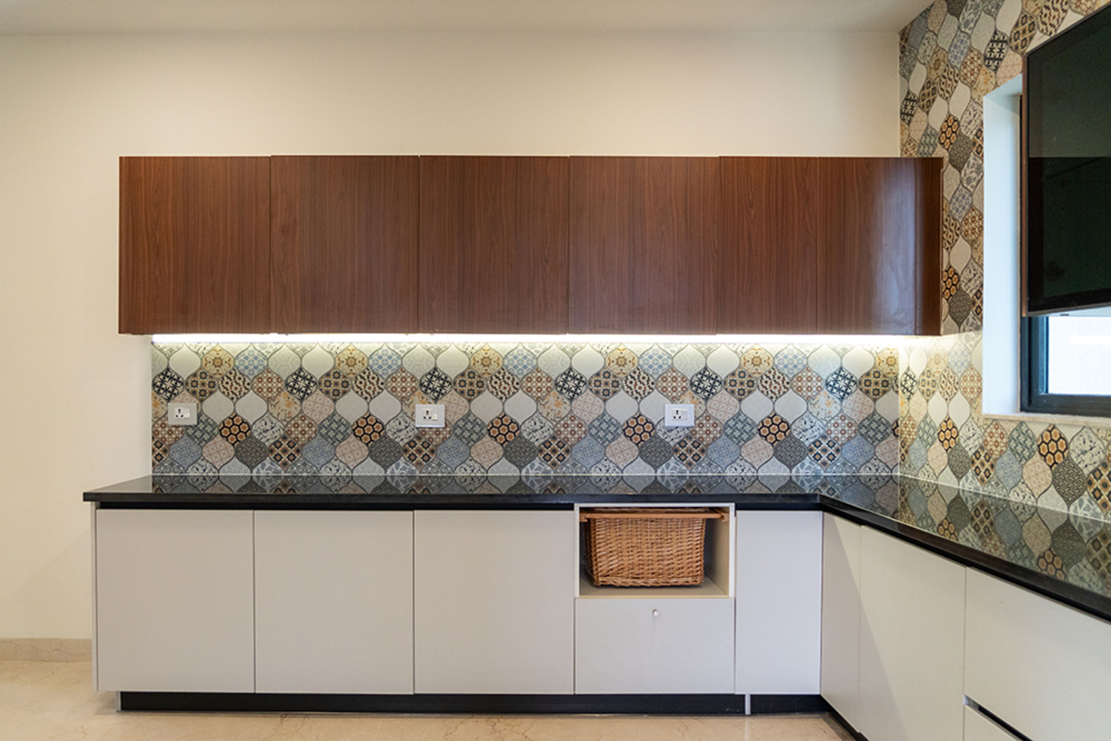 L-Shaped Kitchen Design With Grey Storage Cabinets