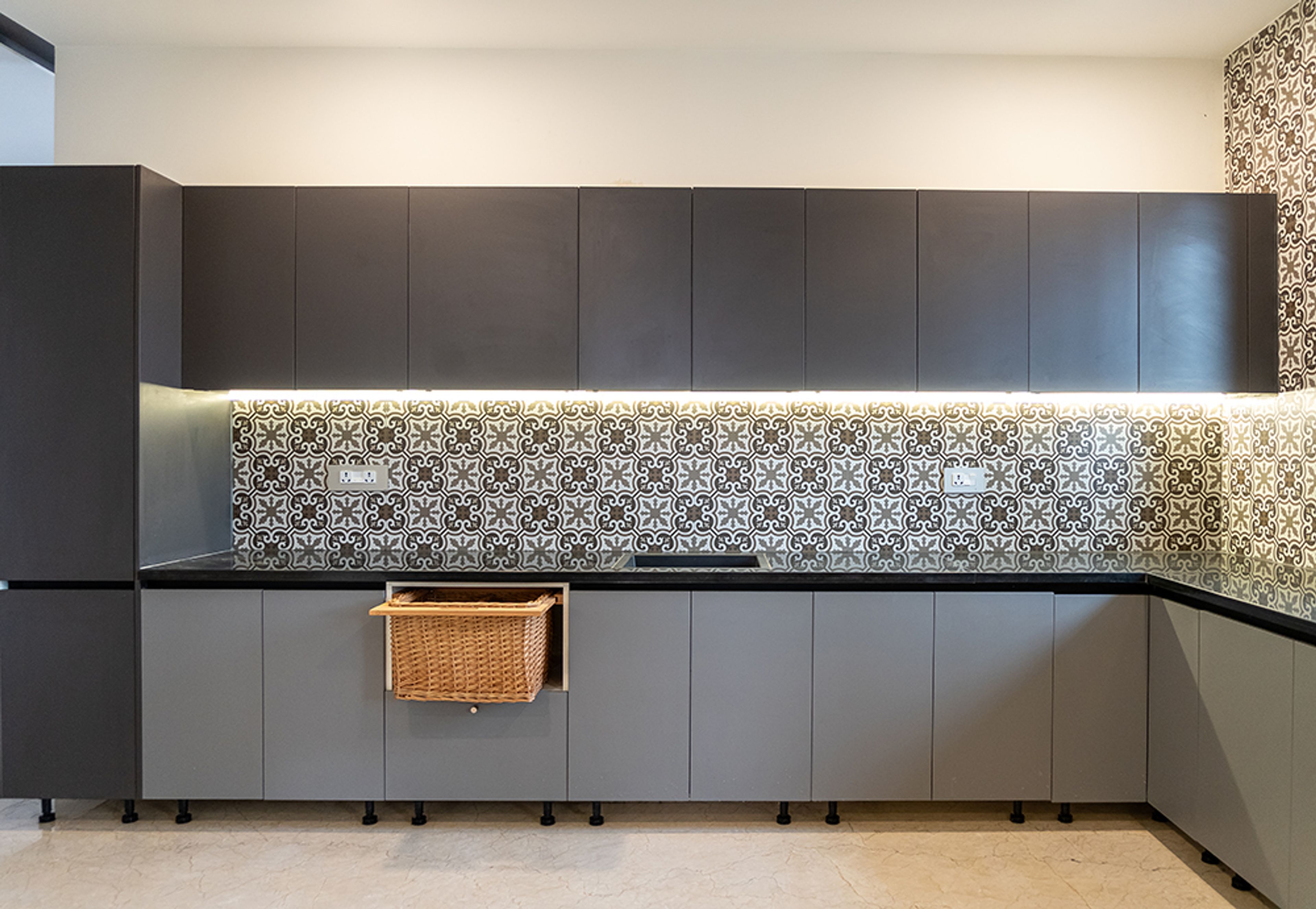 L-Shaped Kitchen Design with Grey Units and Moroccan Tiles Backsplash