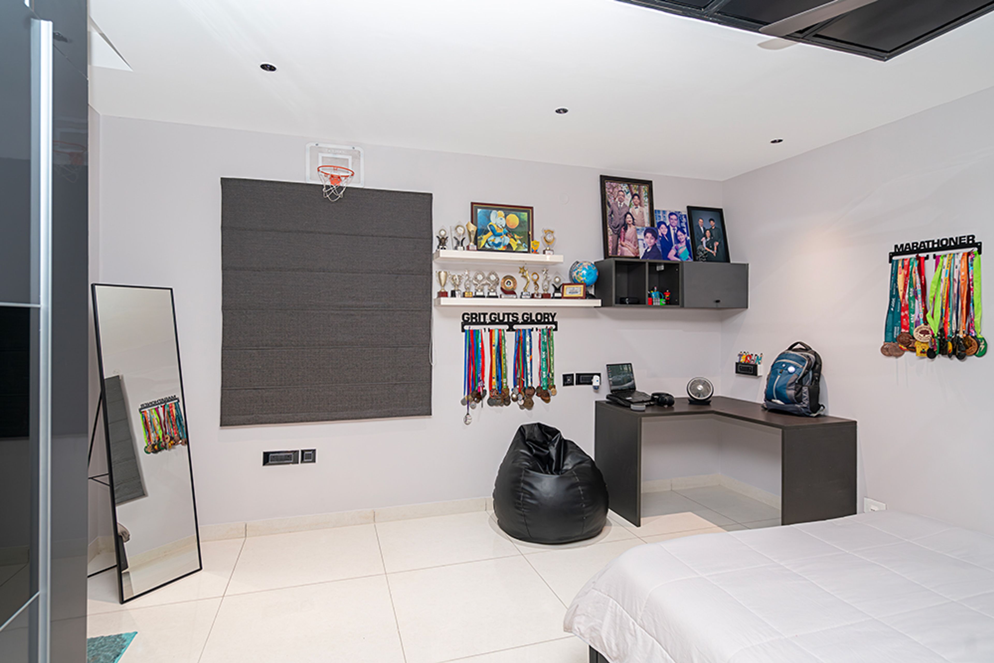 Kids Bedroom Design with Standing Mirror, Study Desk and Bean Bag