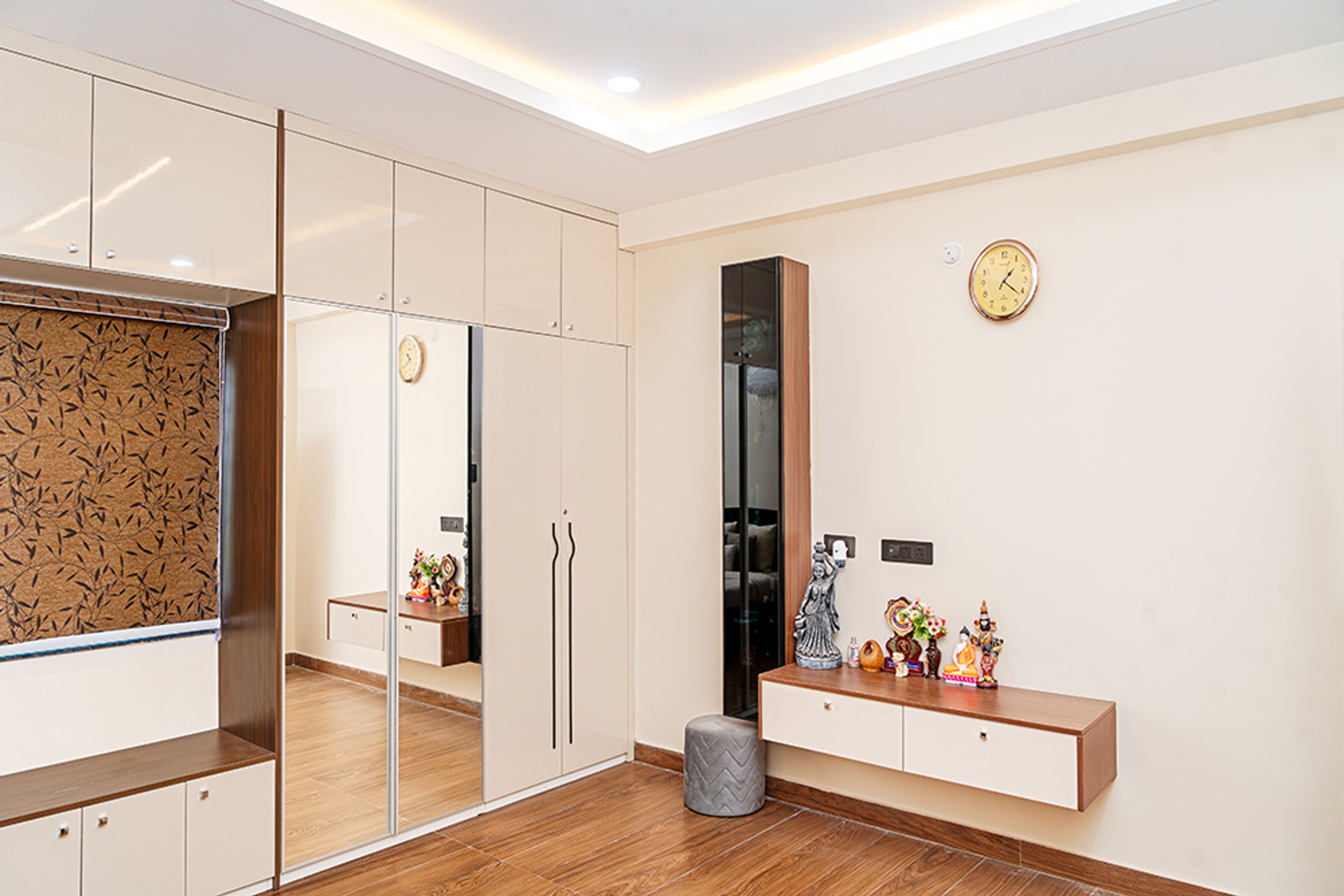 Bedroom Design with Beige and Mirror Integrated Swing Wardrobe and Wooden TV Unit