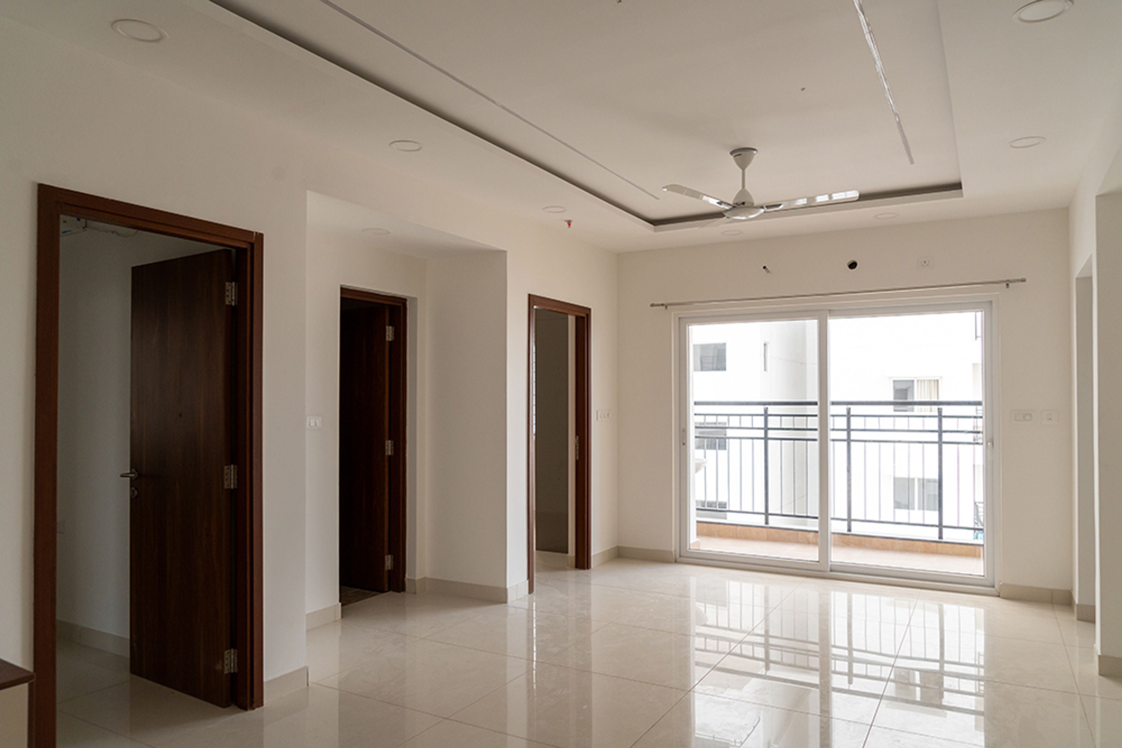 Peripheral False Ceiling Design with Spot Lights