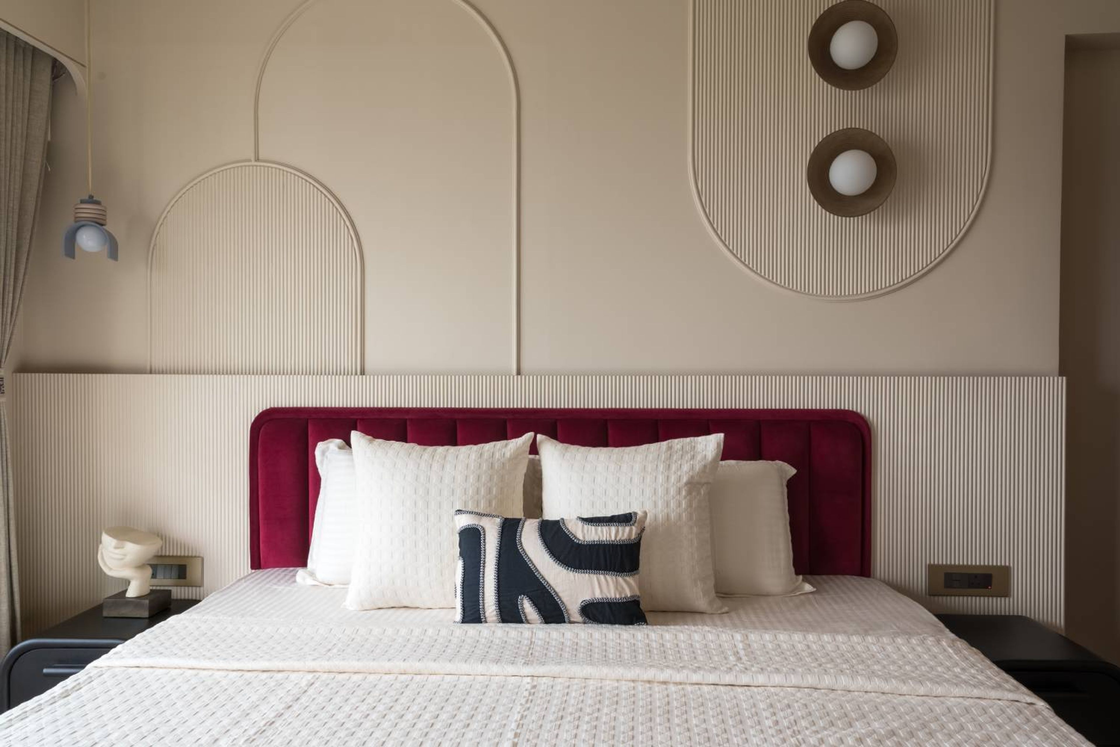 Bedroom Design with Beige Arched Trims Wall