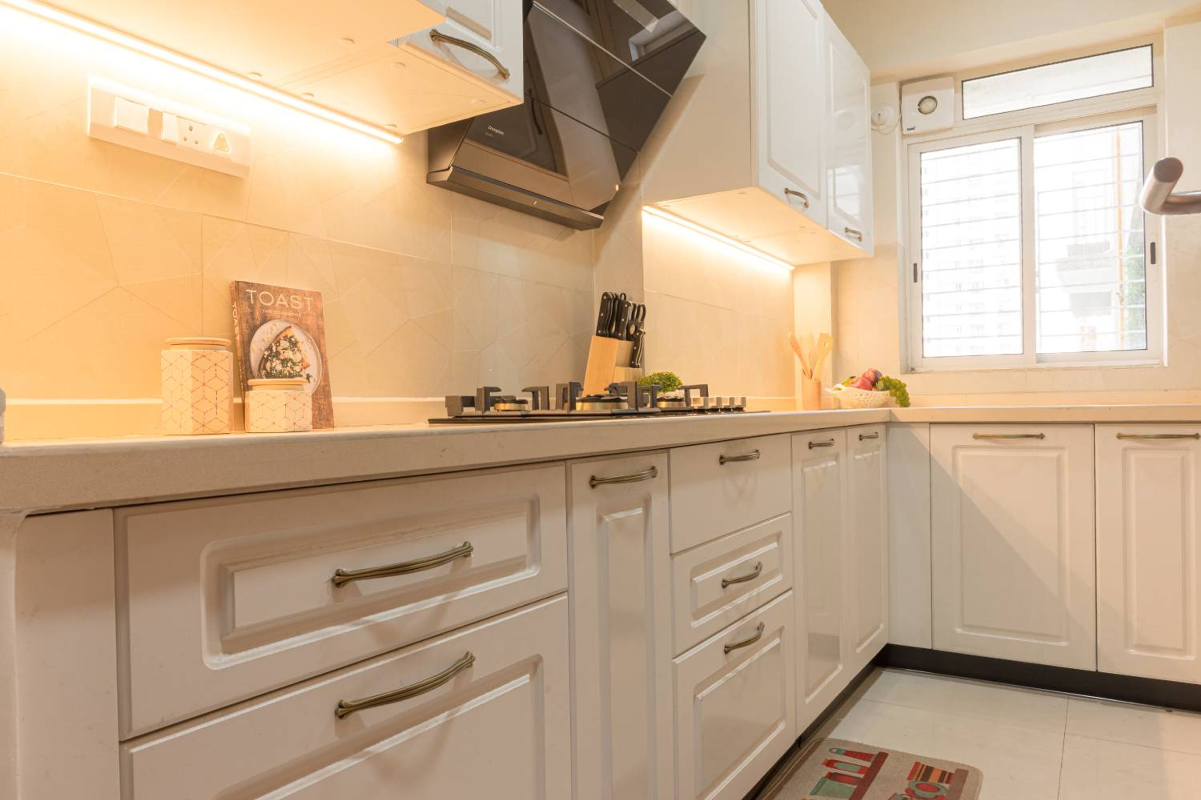 L-Shaped Kitchen Design with Beige Units with Profile Shutters