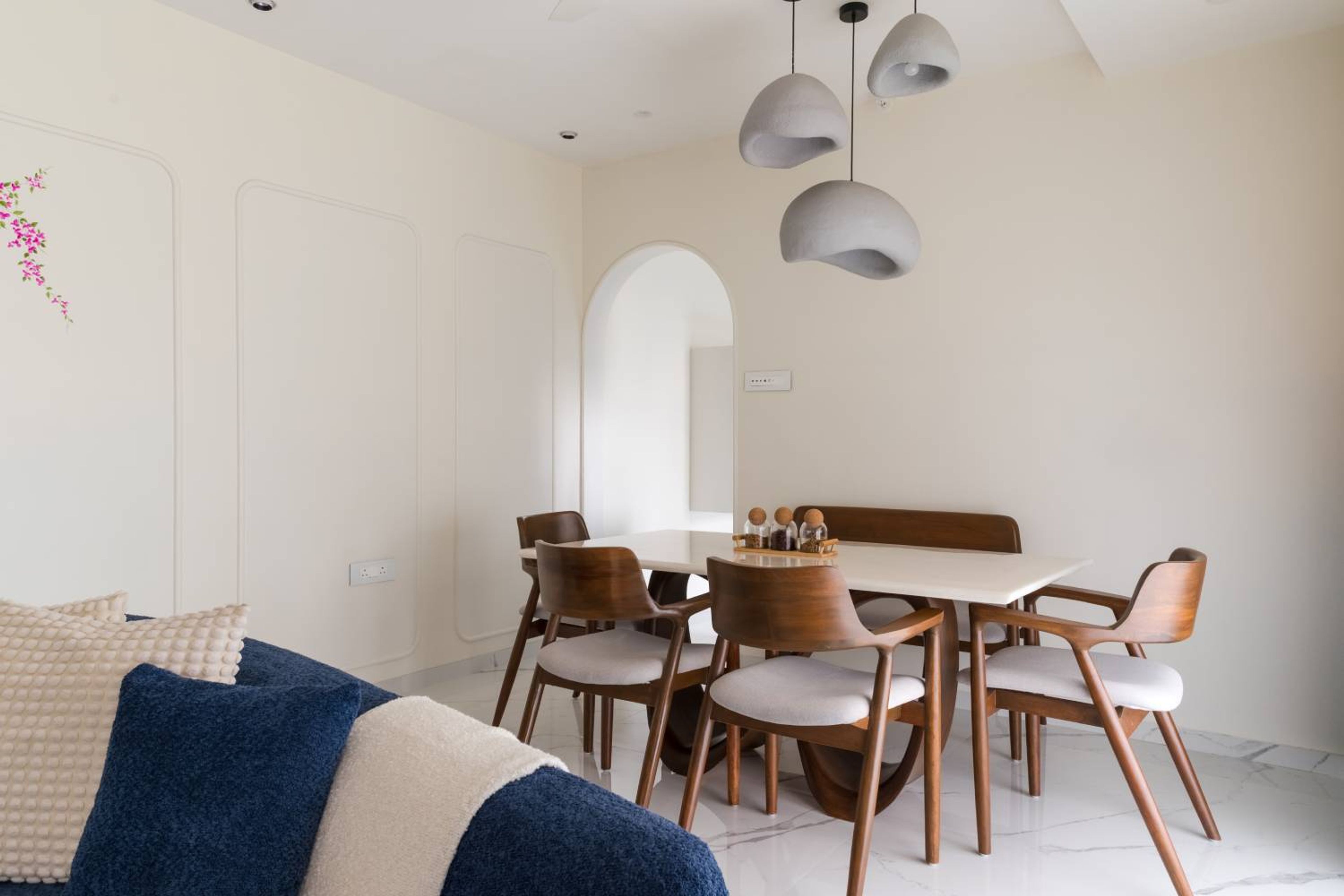 Modern Off-White Trims with Paint Wall Design for Living and Bedroom