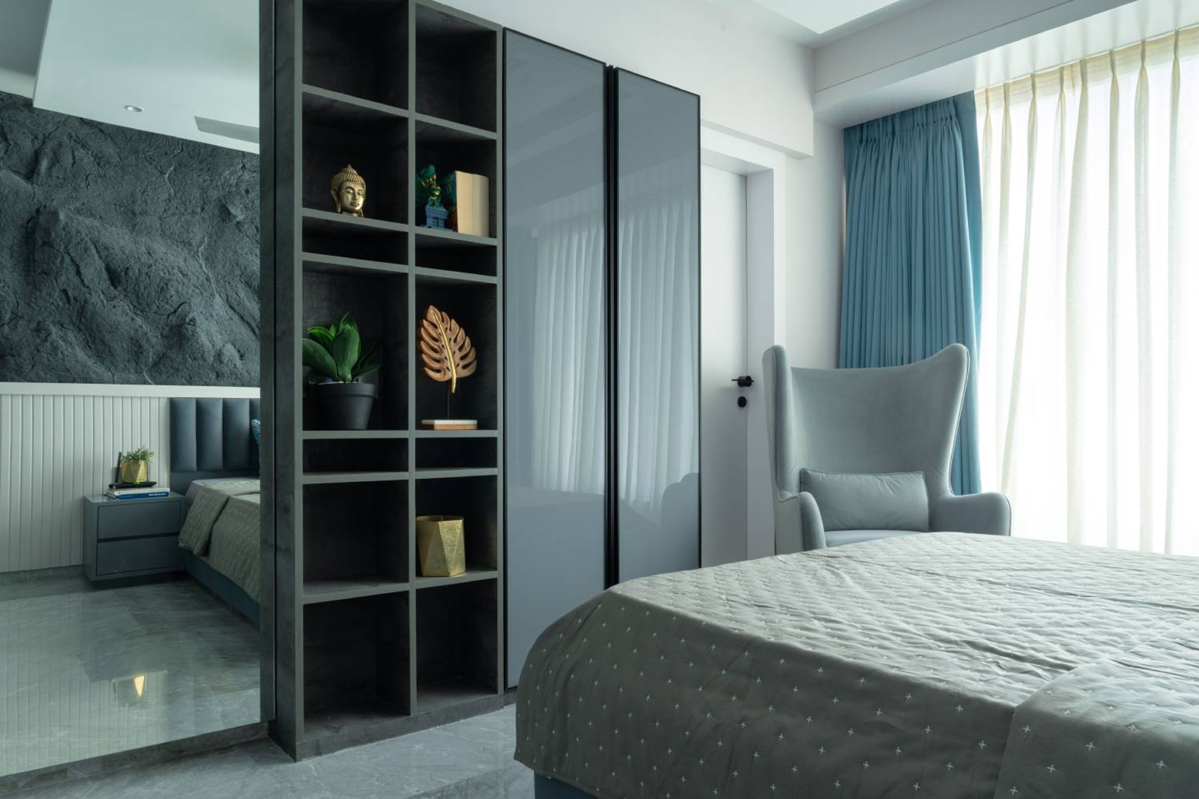 4-Door Wardrobe Design in Mantello Blu with Glossy Acrylic Shutters