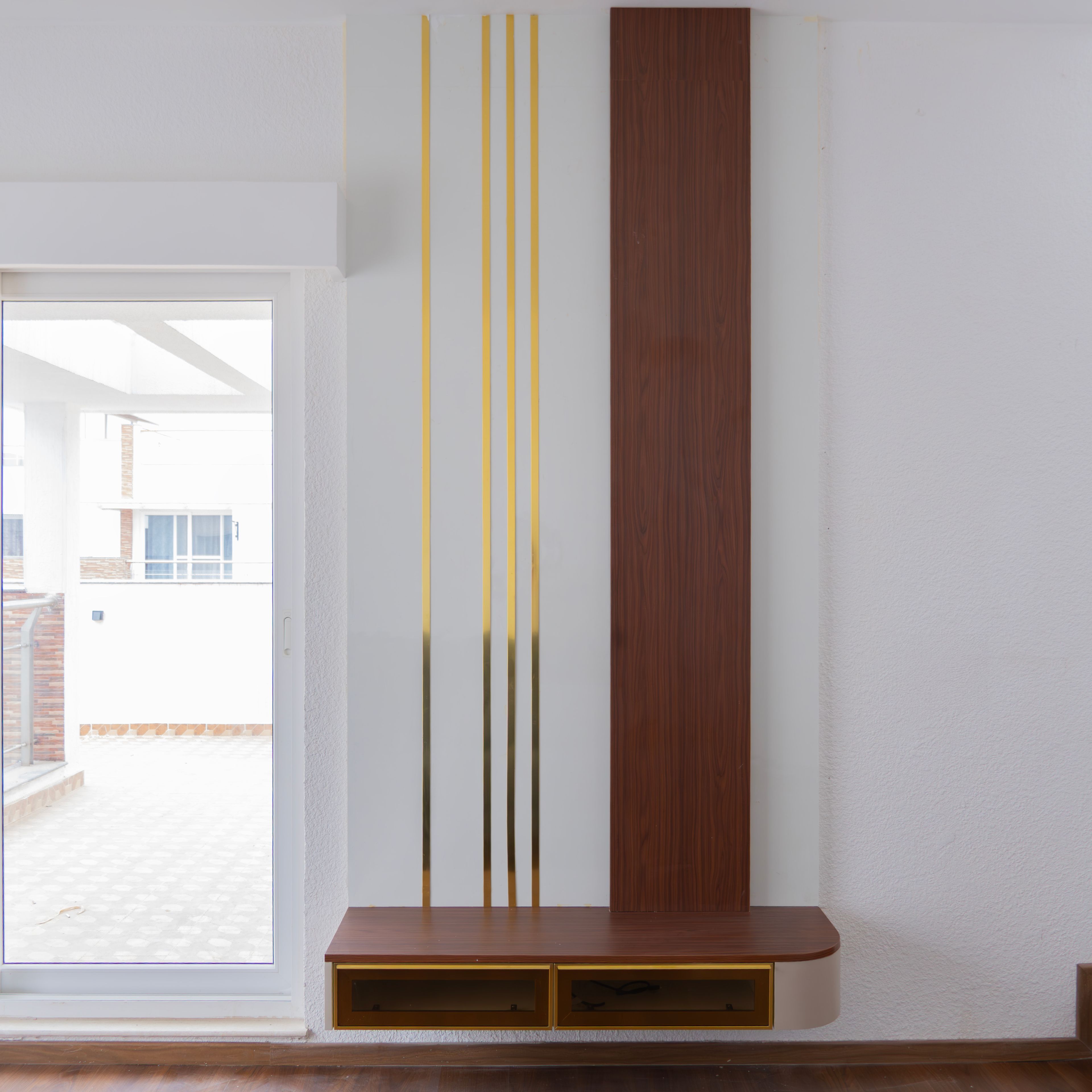 Vertical TV unit with gold accent stripes and two compact bottom drawers